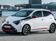 TOYOTA Aygo 1.0 x-Play connect x-shift 5d