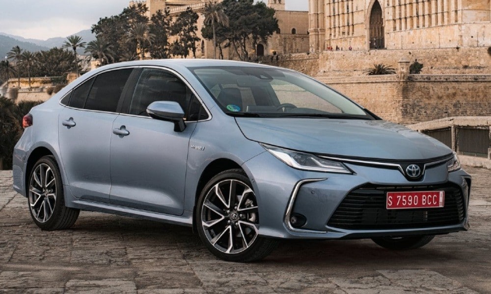 TOYOTA Corolla 1.8 HSD Live