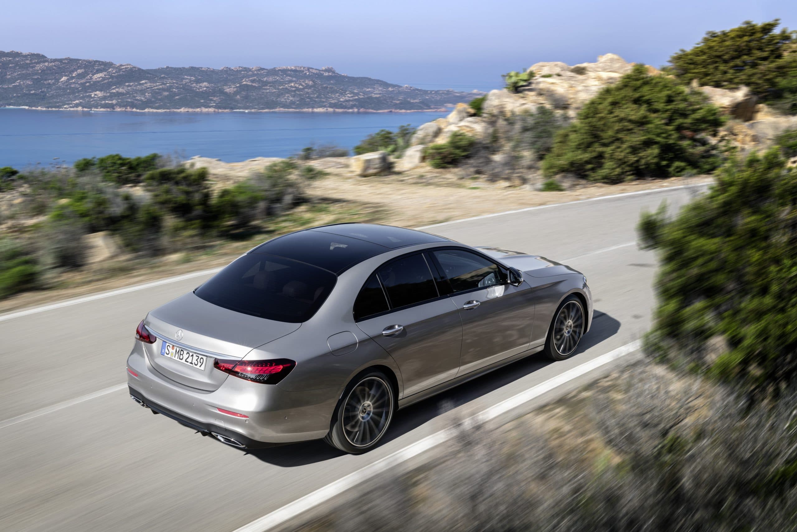 MERCEDES BENZ E-Class Sedan E 220 d