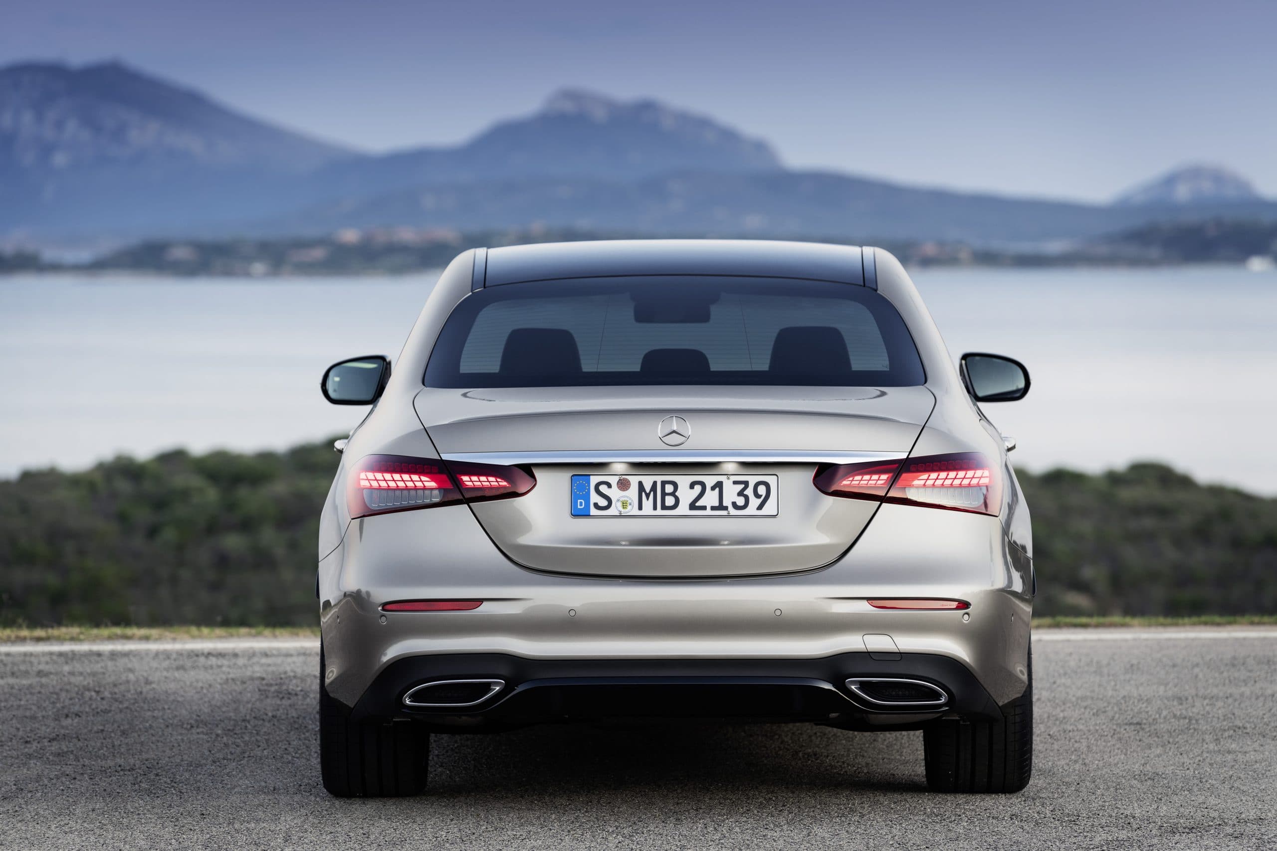 MERCEDES BENZ E-Class Sedan E 220 d