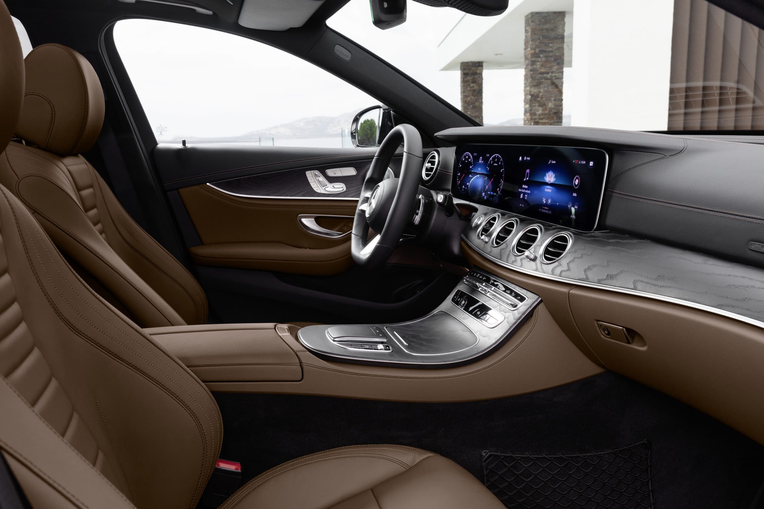 MERCEDES BENZ E-Class Sedan E 220 d