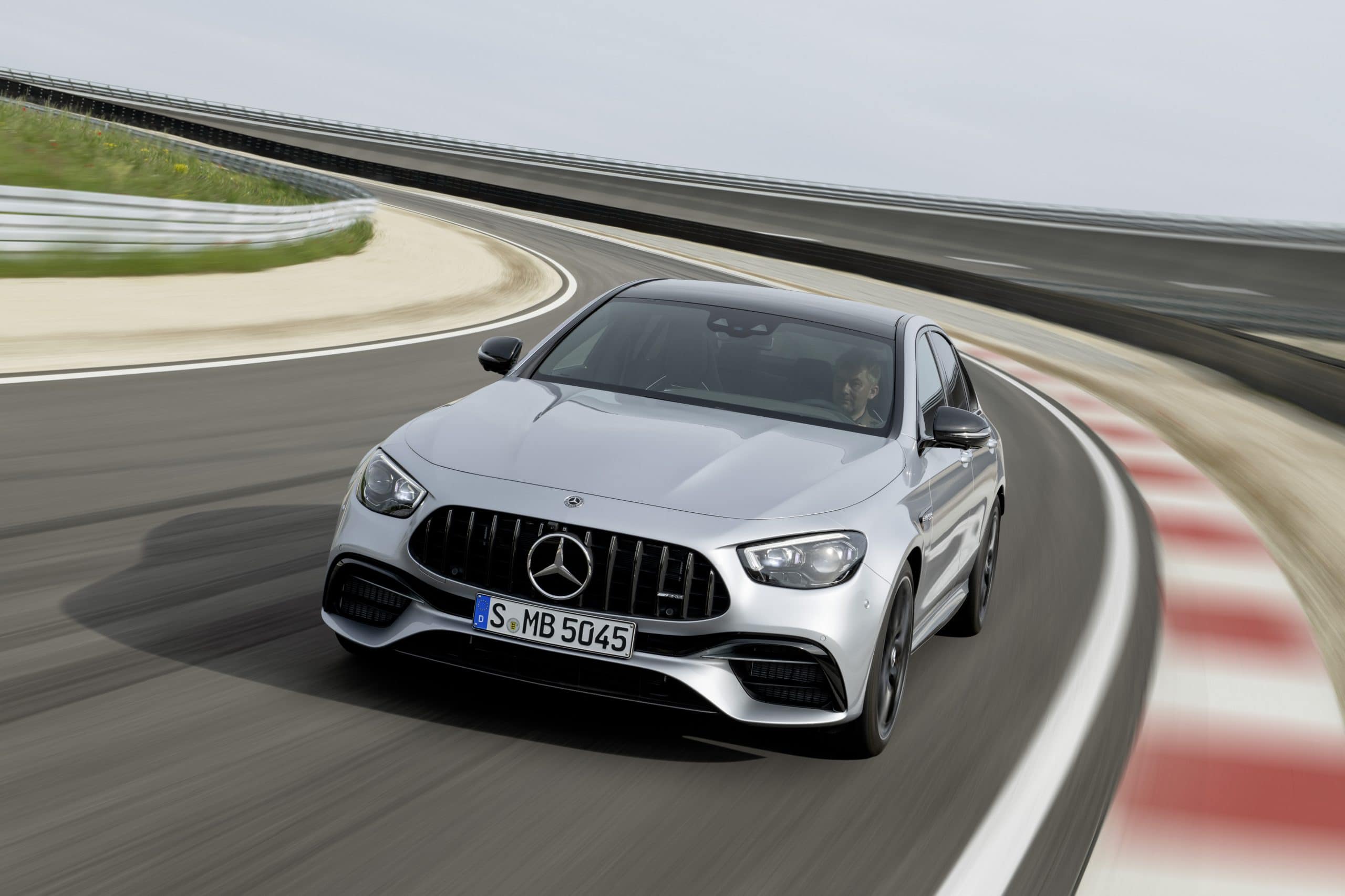 MERCEDES BENZ E-Class Sedan E 220 d
