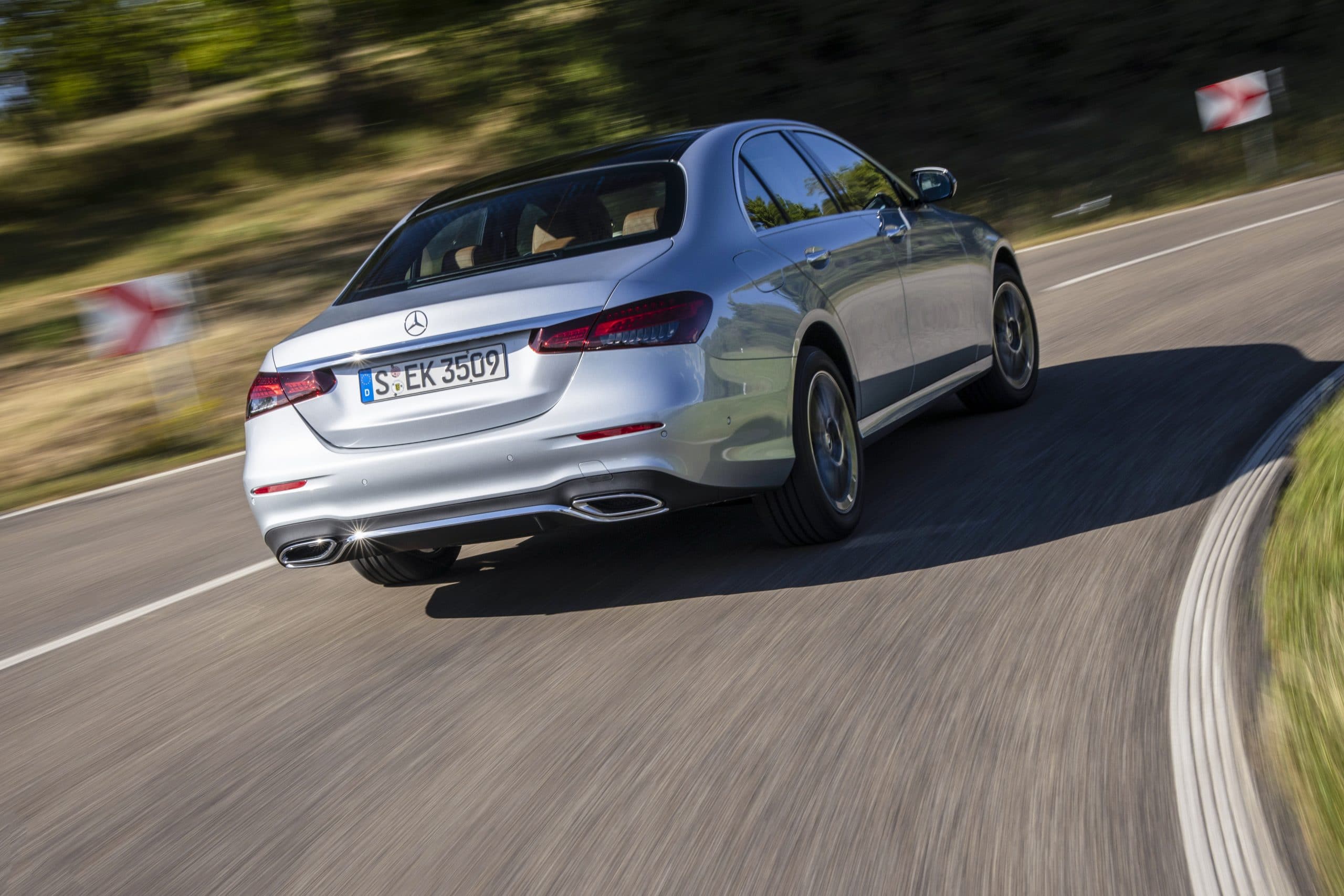 MERCEDES BENZ E-Class Sedan E 220 d
