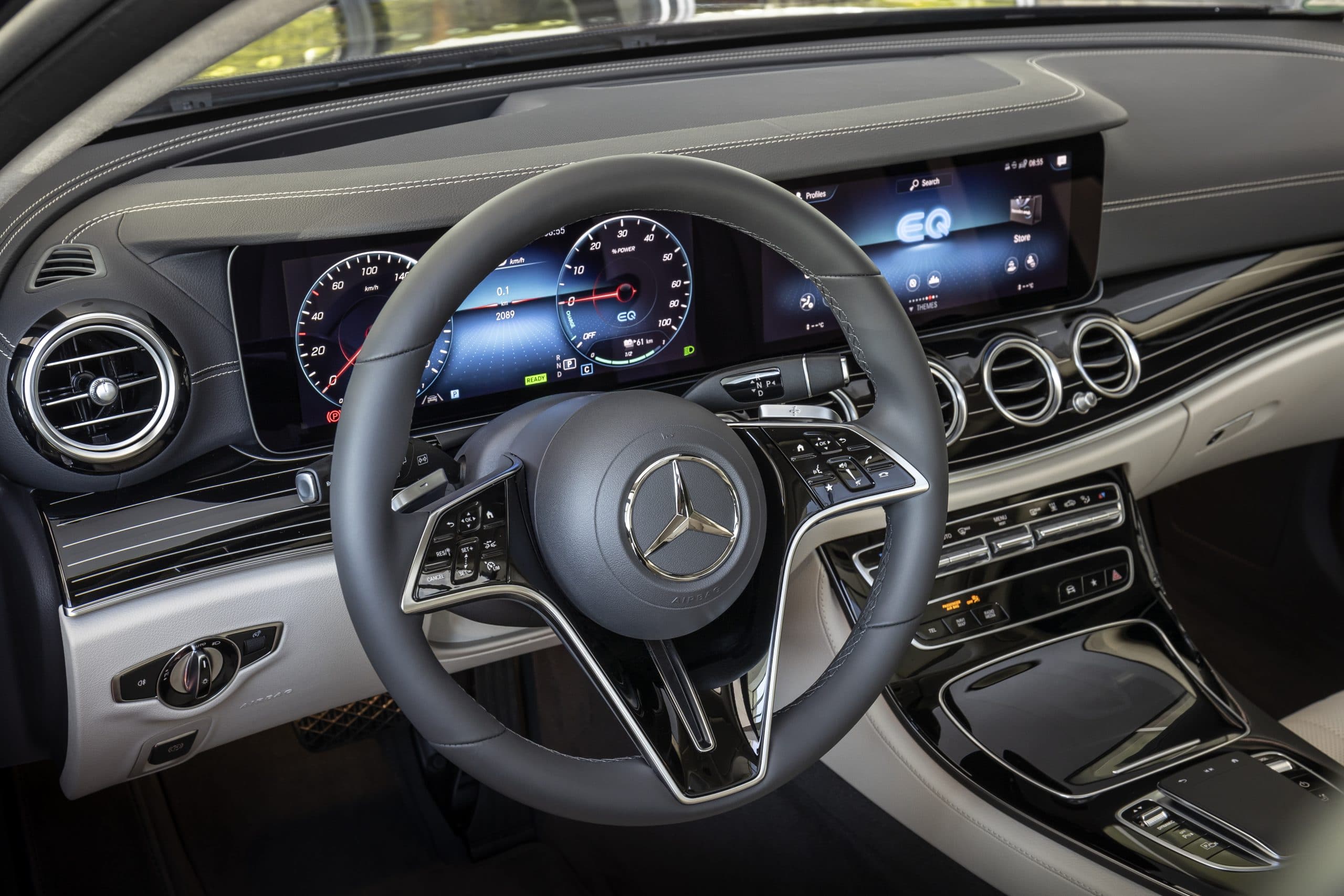 MERCEDES BENZ E-Class Sedan E 220 d