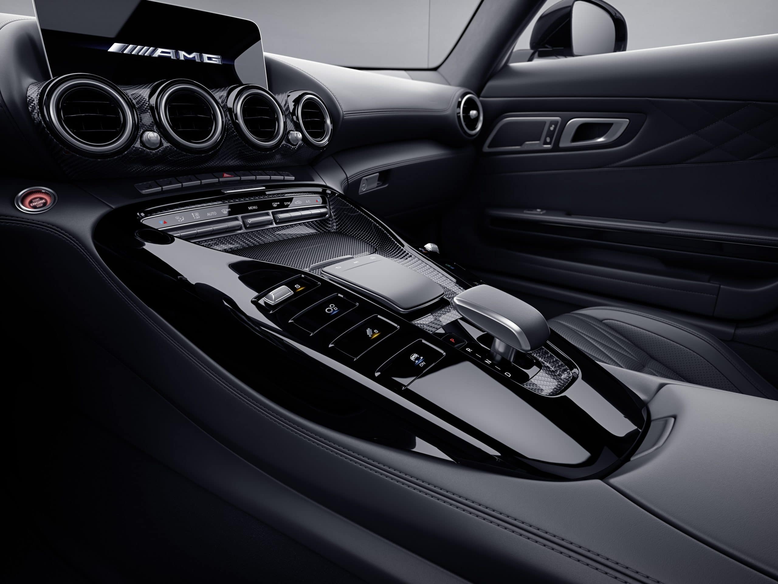 MERCEDES BENZ AMG GT C