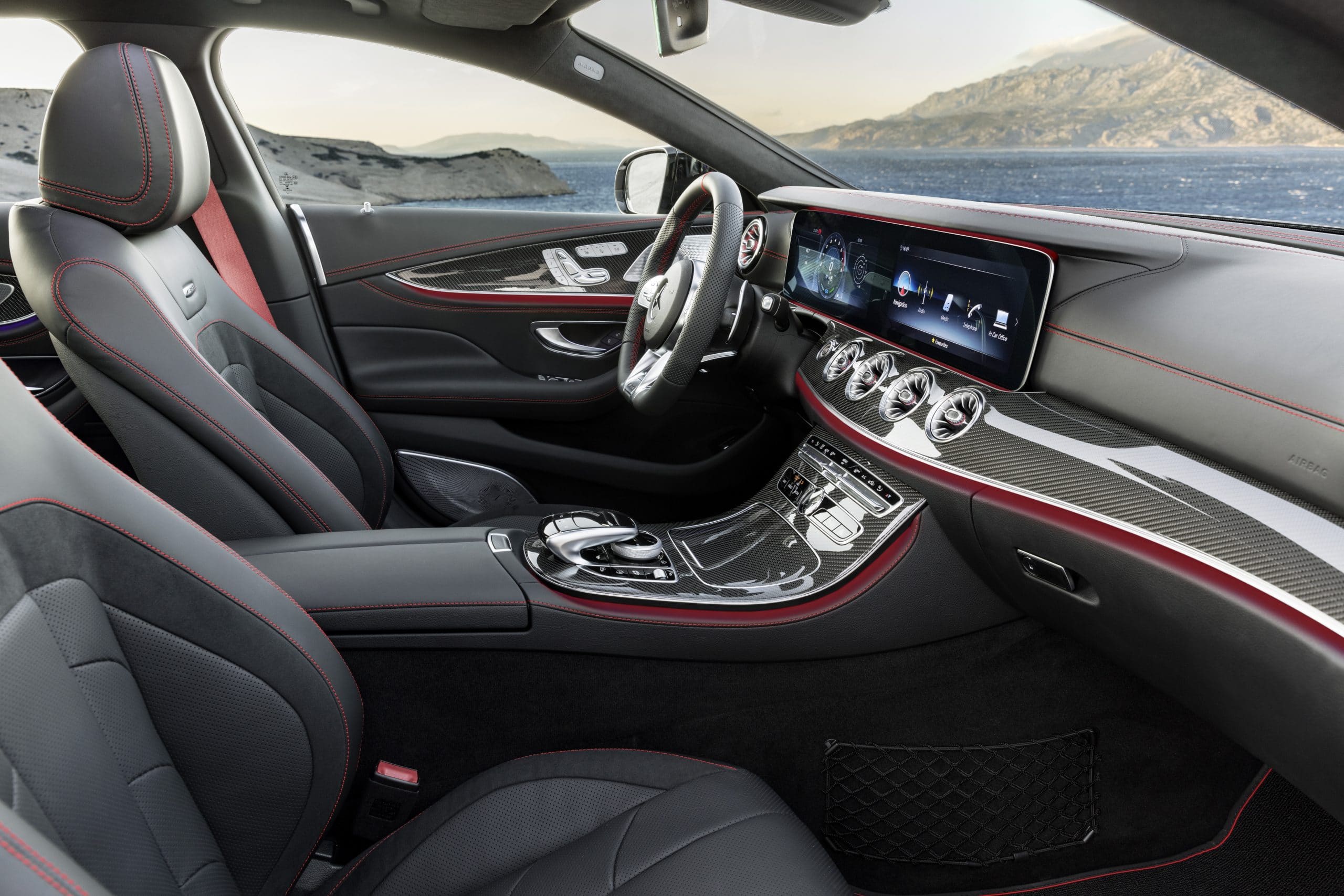 MERCEDES BENZ E-Class Sedan E 220 d