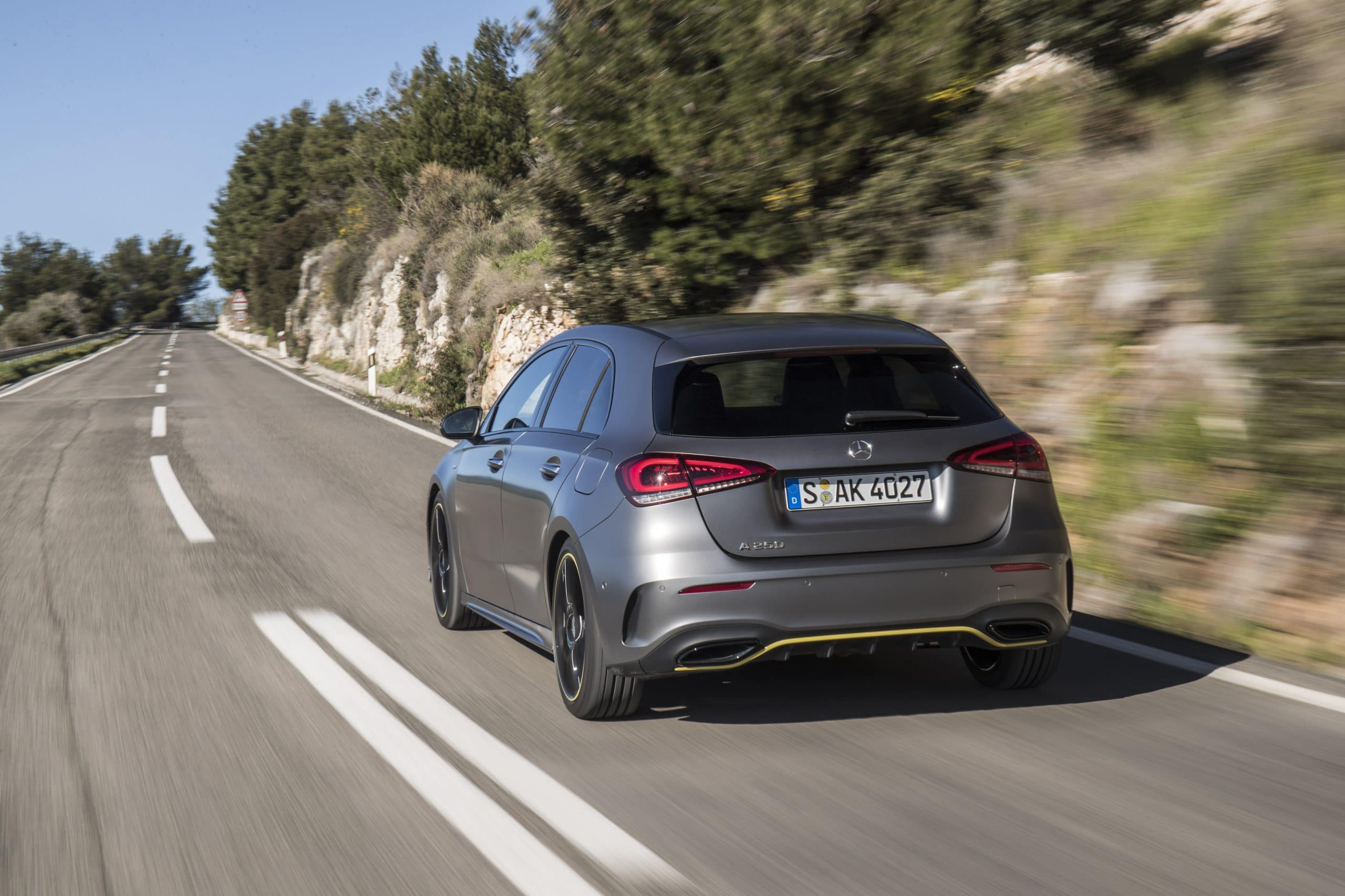MERCEDES BENZ A-Class A200