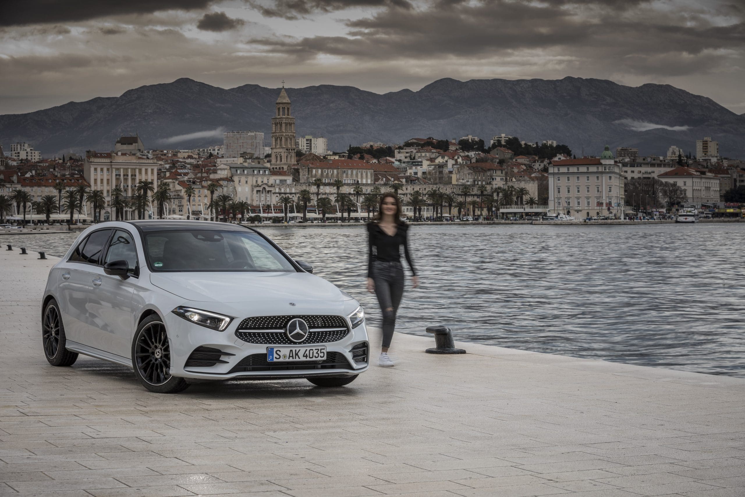 MERCEDES BENZ A-Class A200