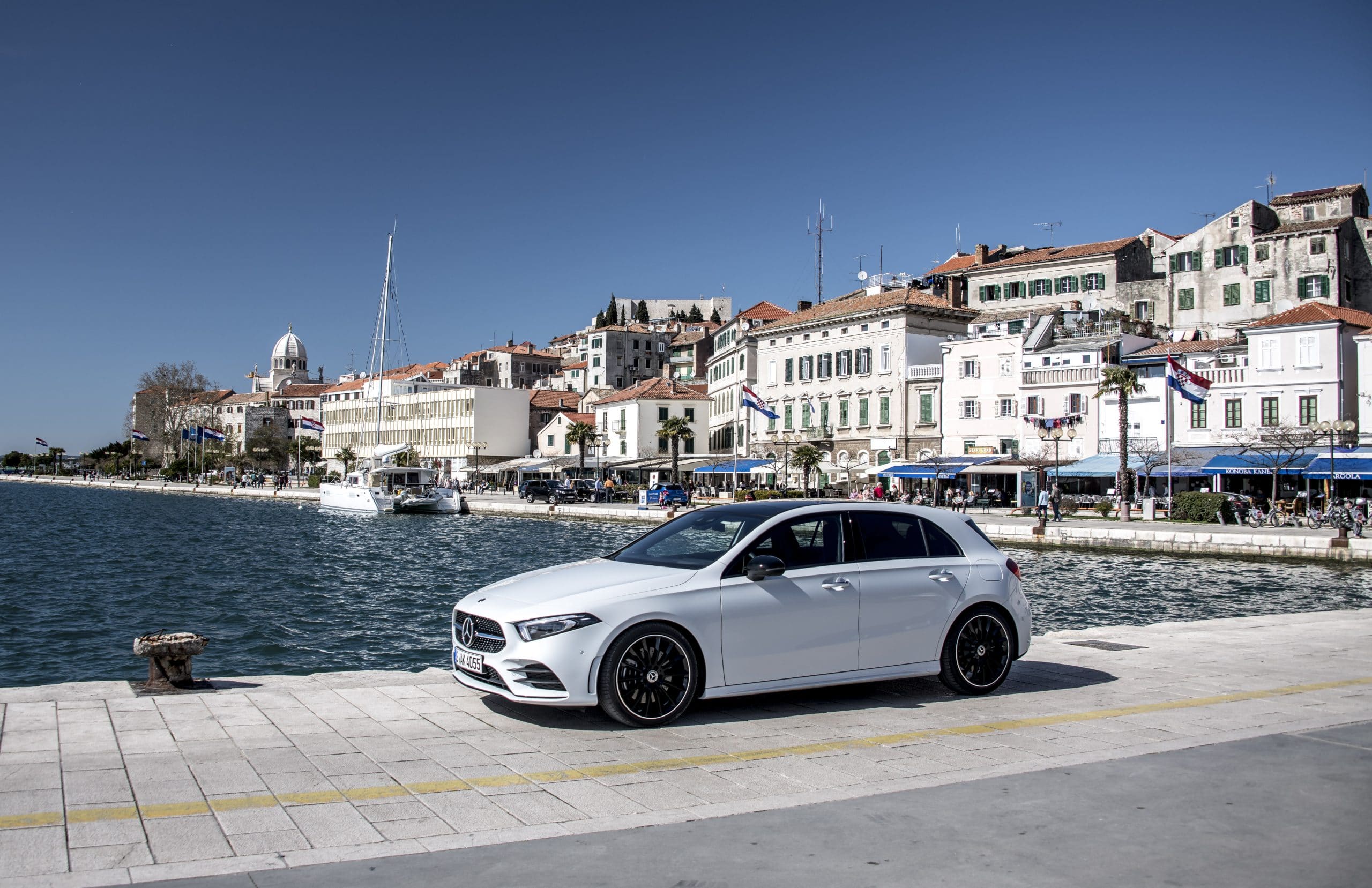 MERCEDES BENZ A-Class A200