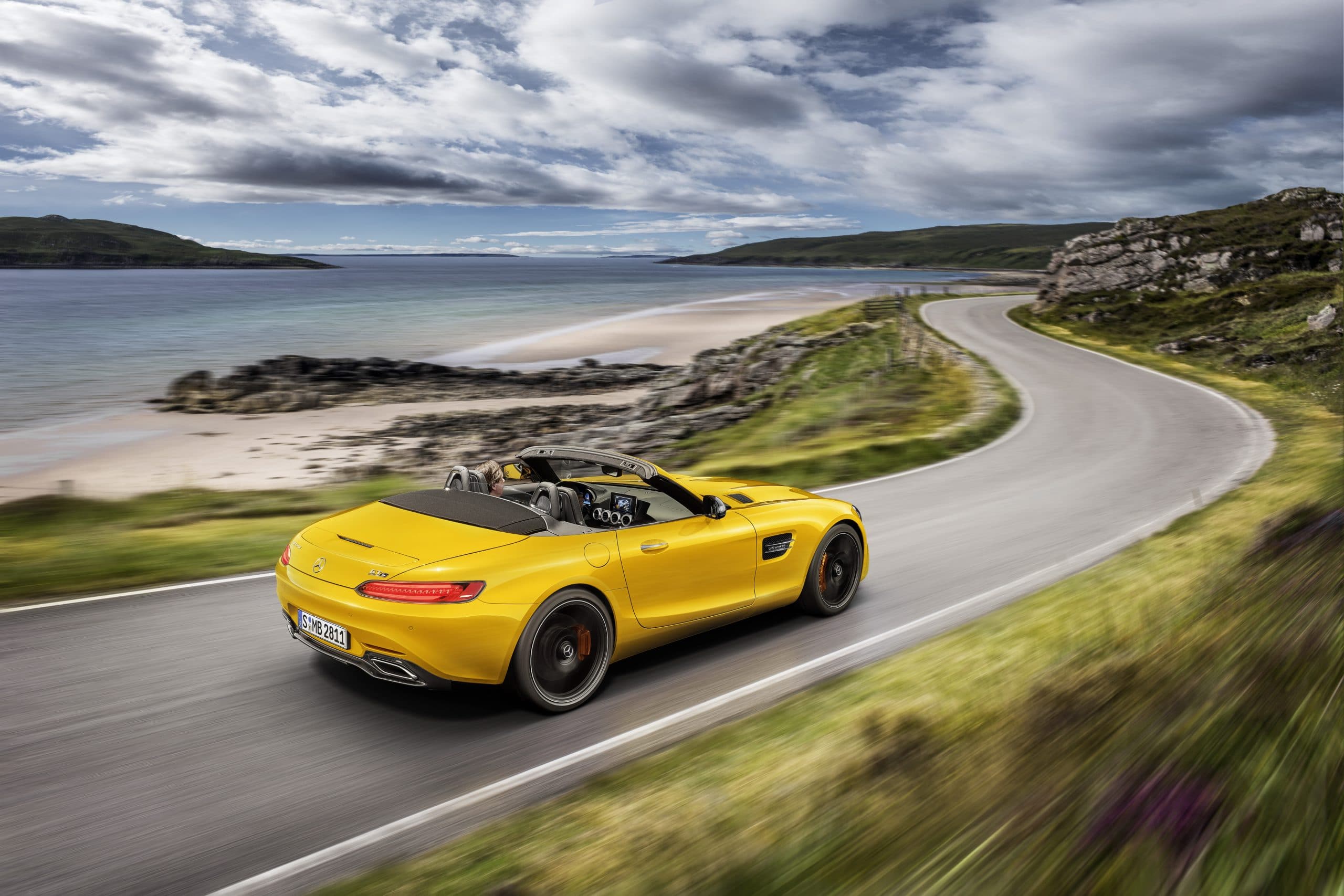 MERCEDES BENZ AMG GT C