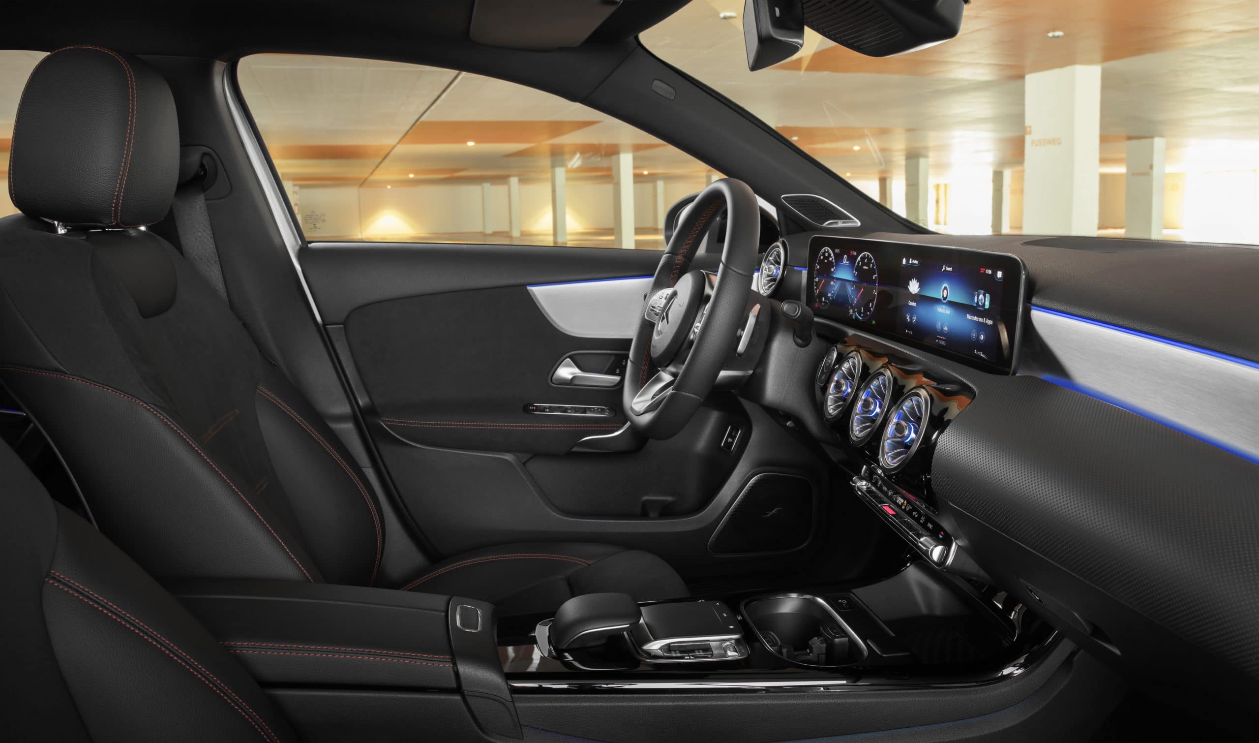 MERCEDES BENZ A-Class A200