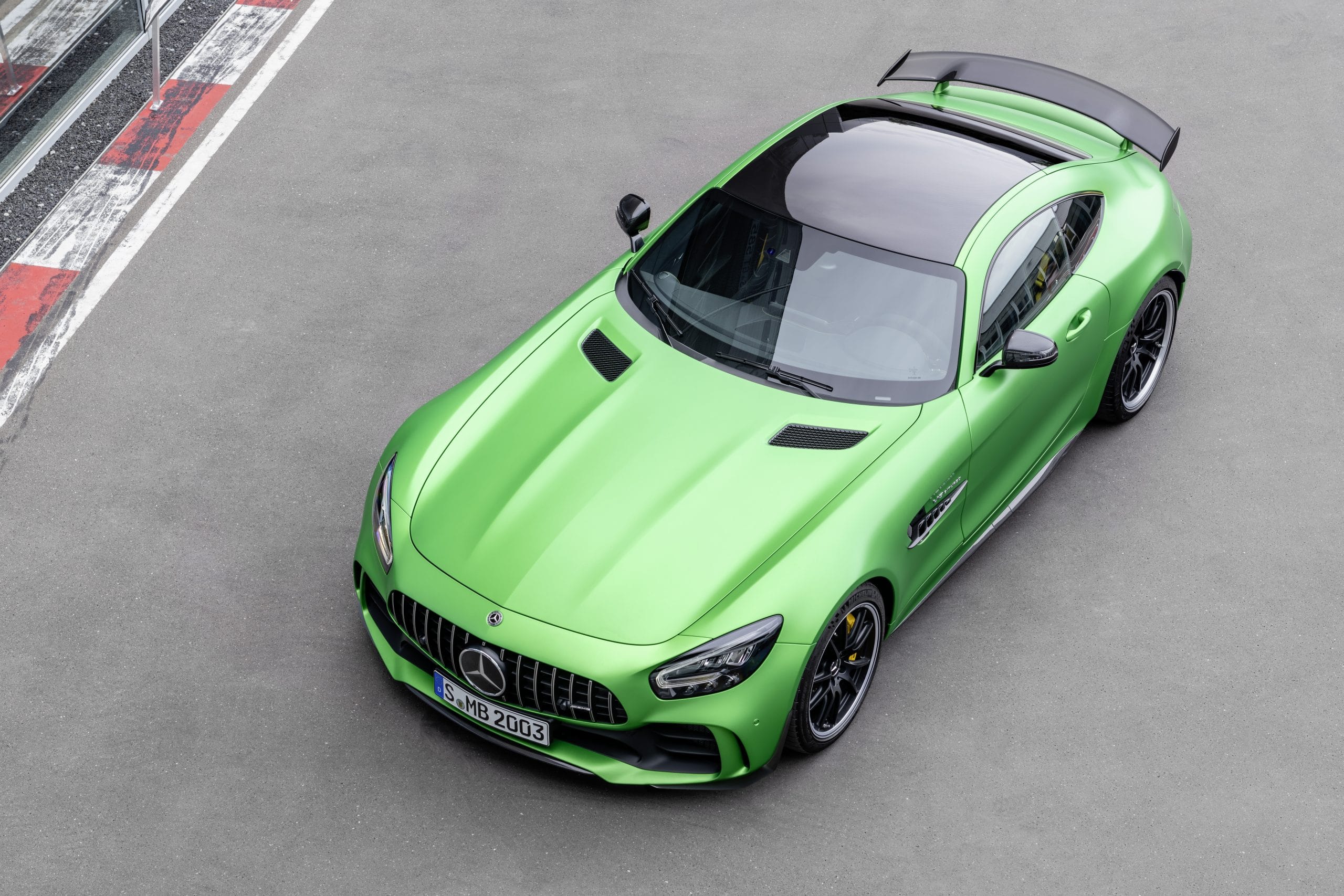 MERCEDES BENZ AMG GT C