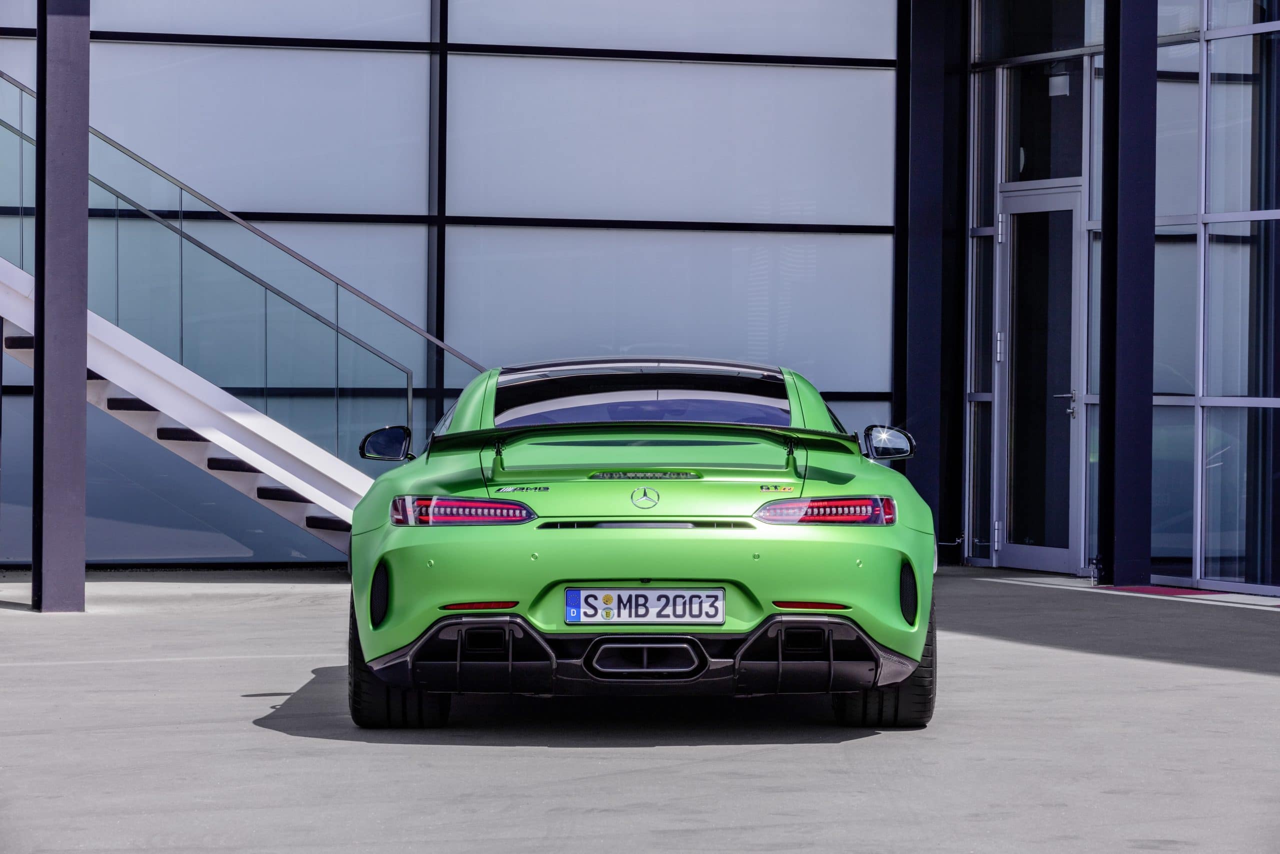 MERCEDES BENZ AMG GT C