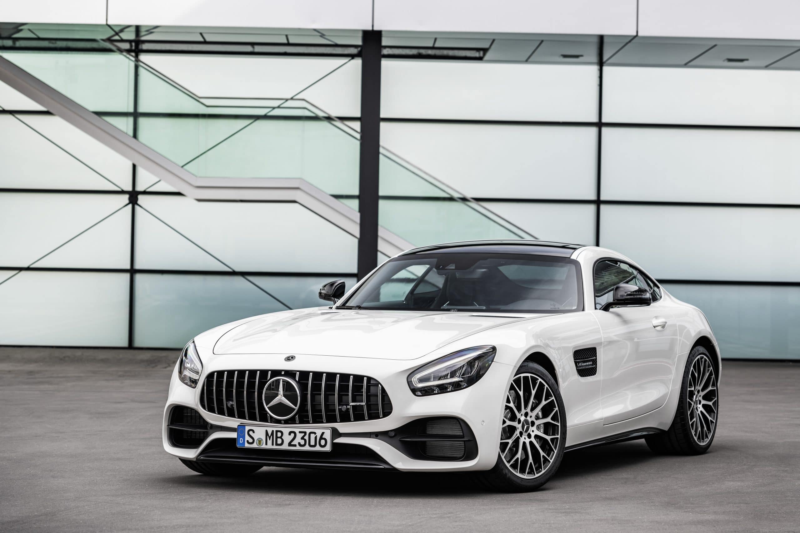 MERCEDES BENZ AMG GT C