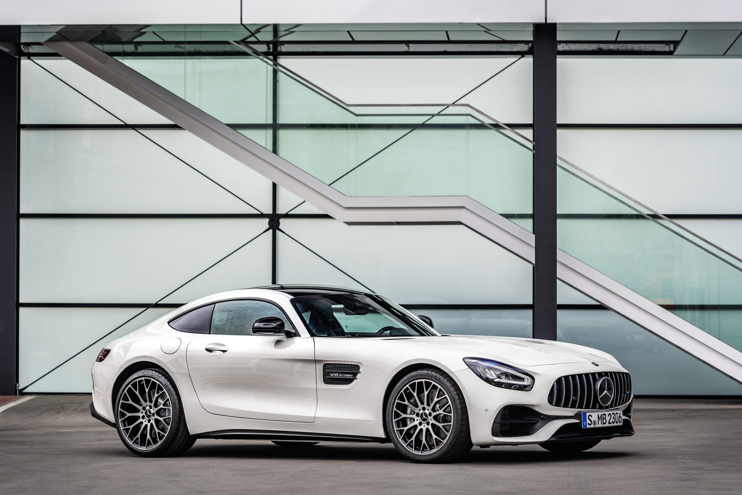 MERCEDES BENZ AMG GT C