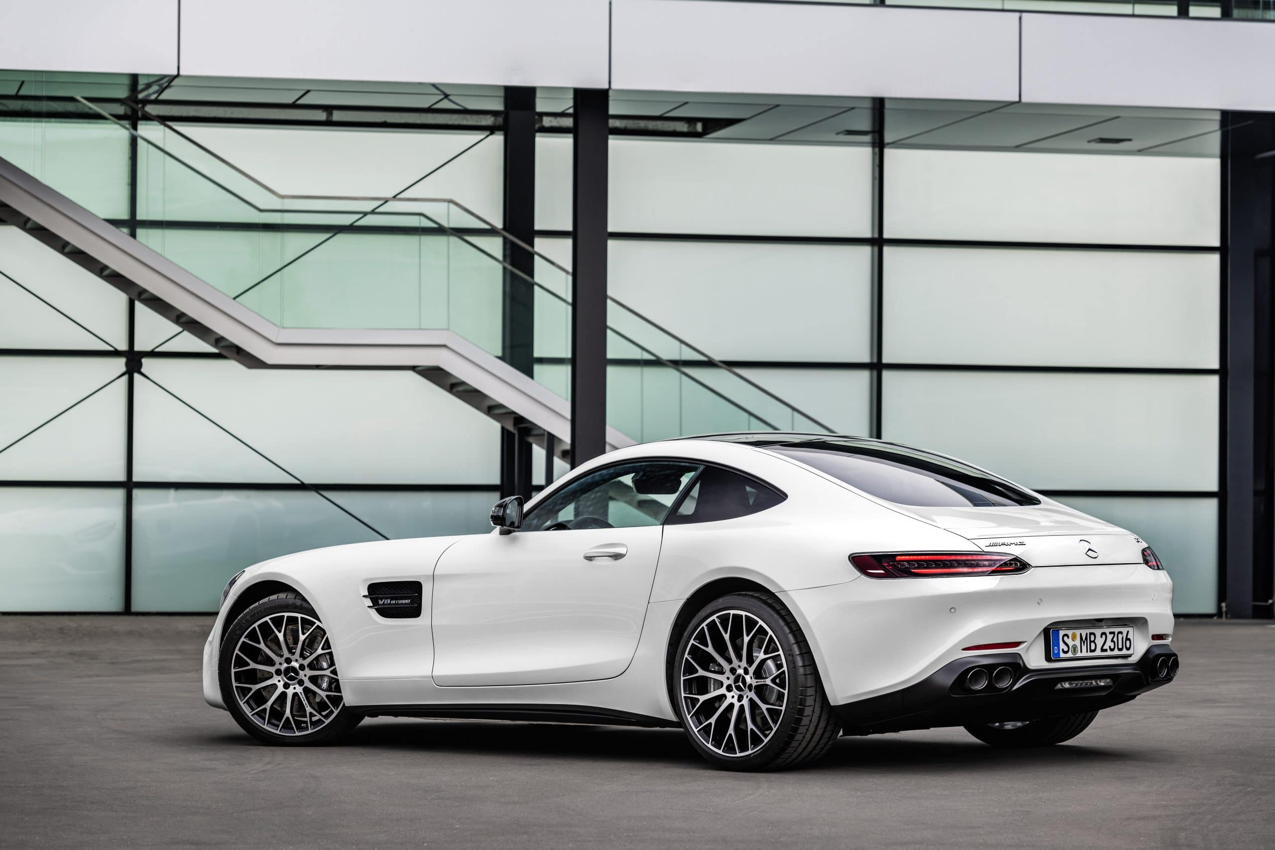 MERCEDES BENZ AMG GT C