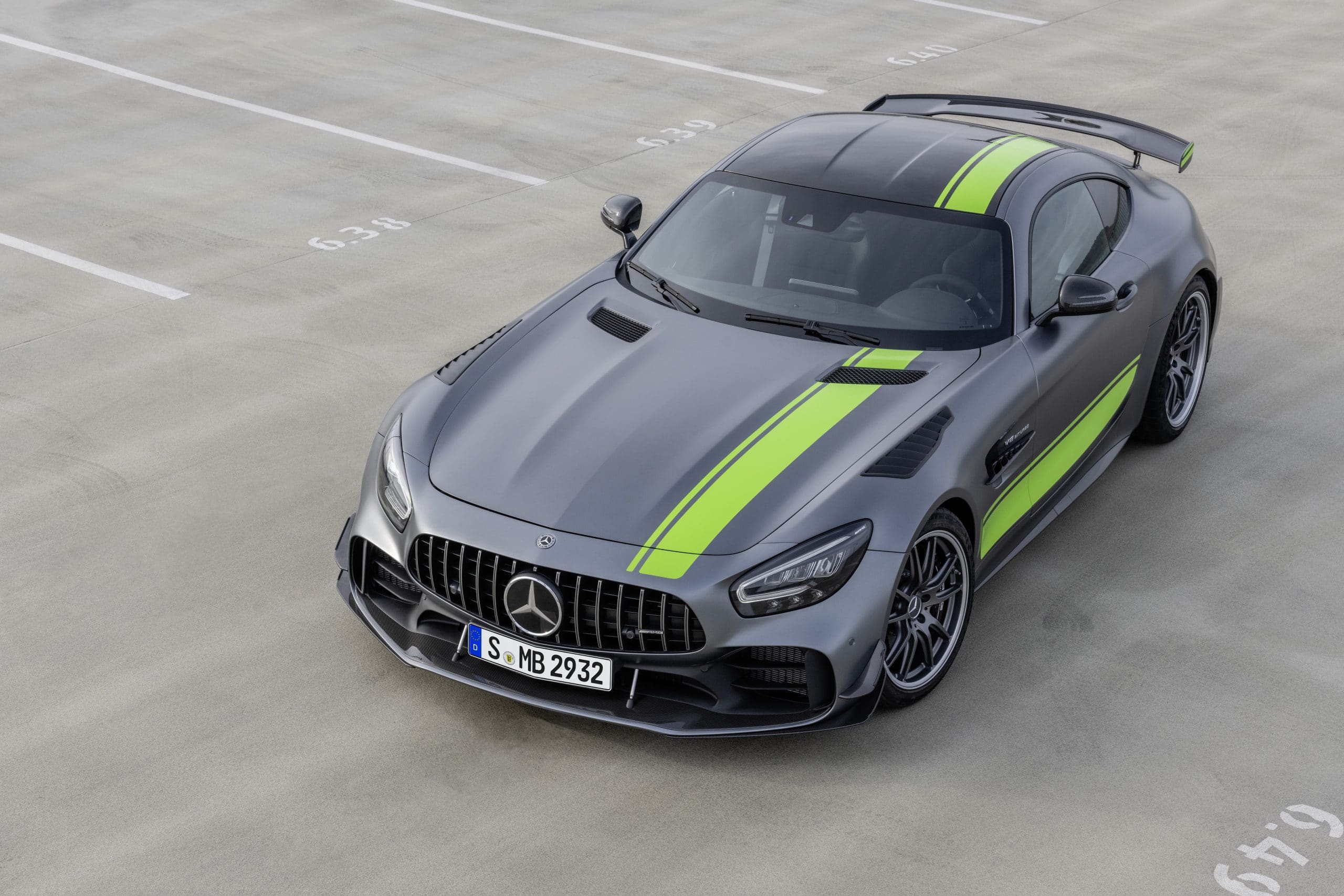 MERCEDES BENZ AMG GT C