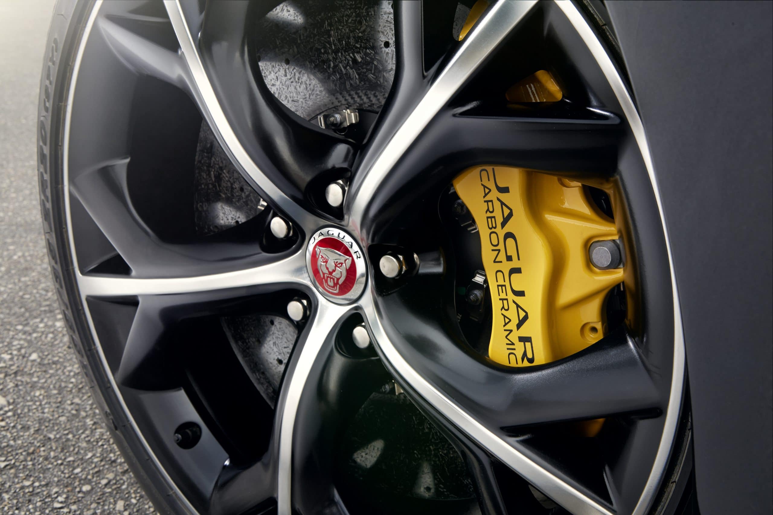 JAGUAR F-Type 3.0lt V6 S/C 340PS RWD Auto R-Dynamic