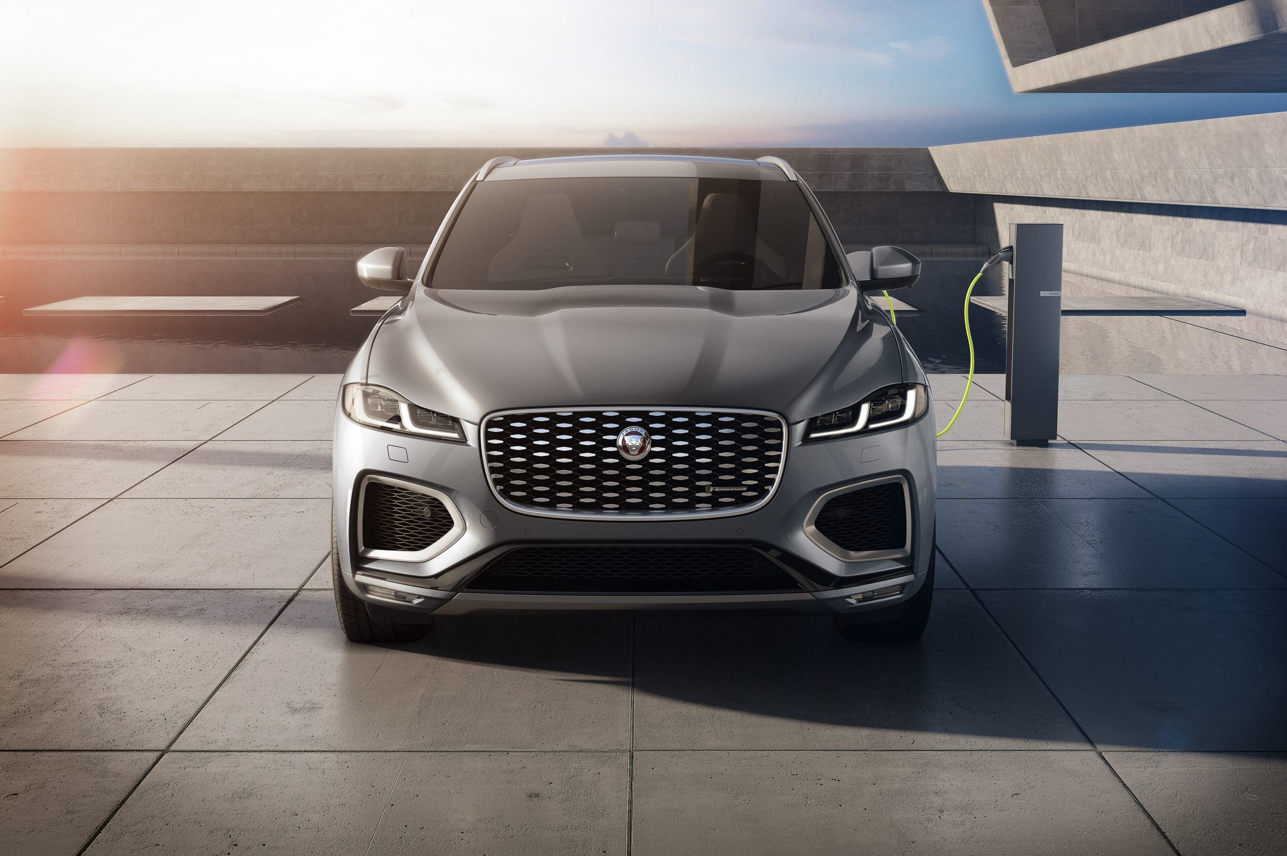 JAGUAR F-Pace 2.0L I4 T/C AWD Auto Portfolio 300PS