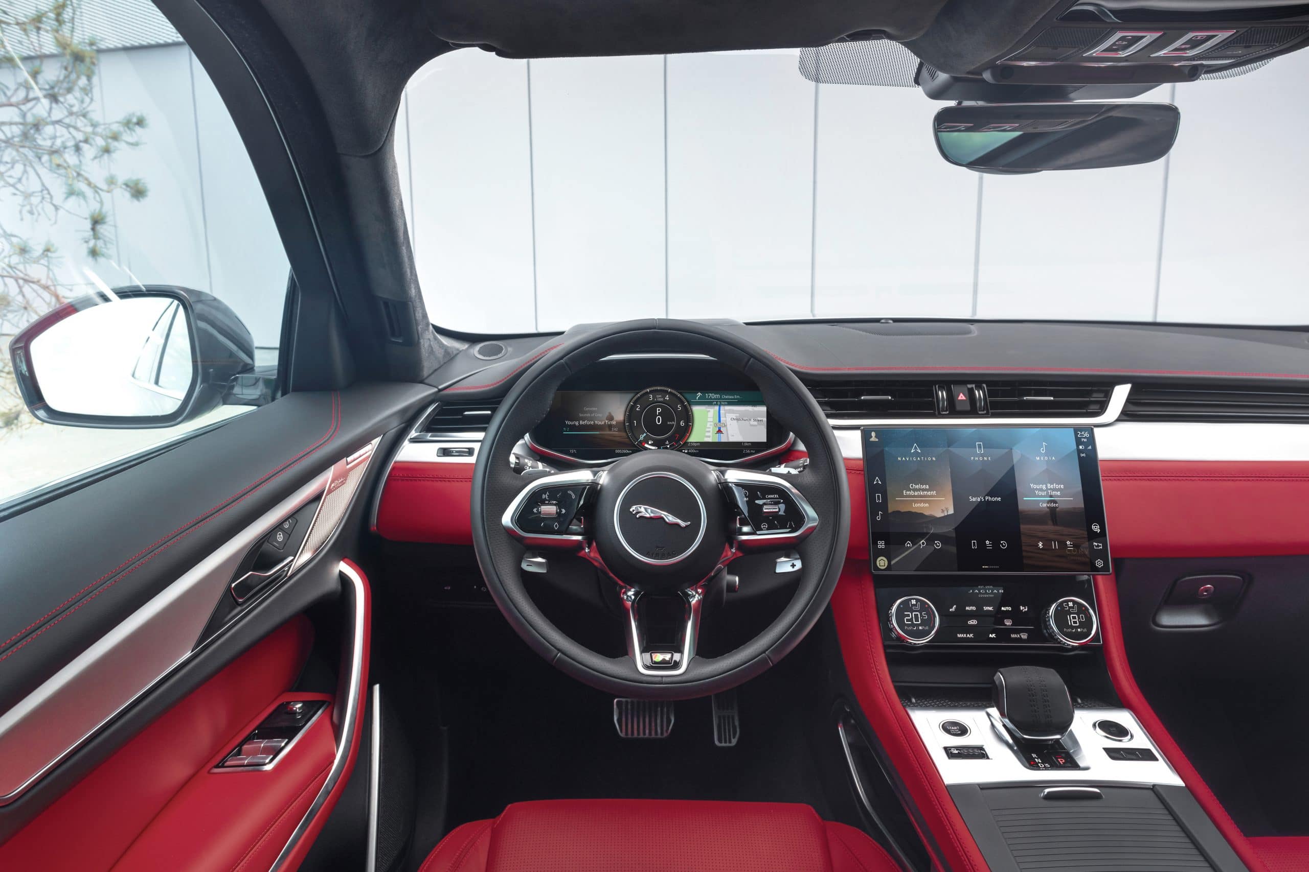 JAGUAR F-Pace 2.0L I4 T/C AWD Auto Portfolio 300PS