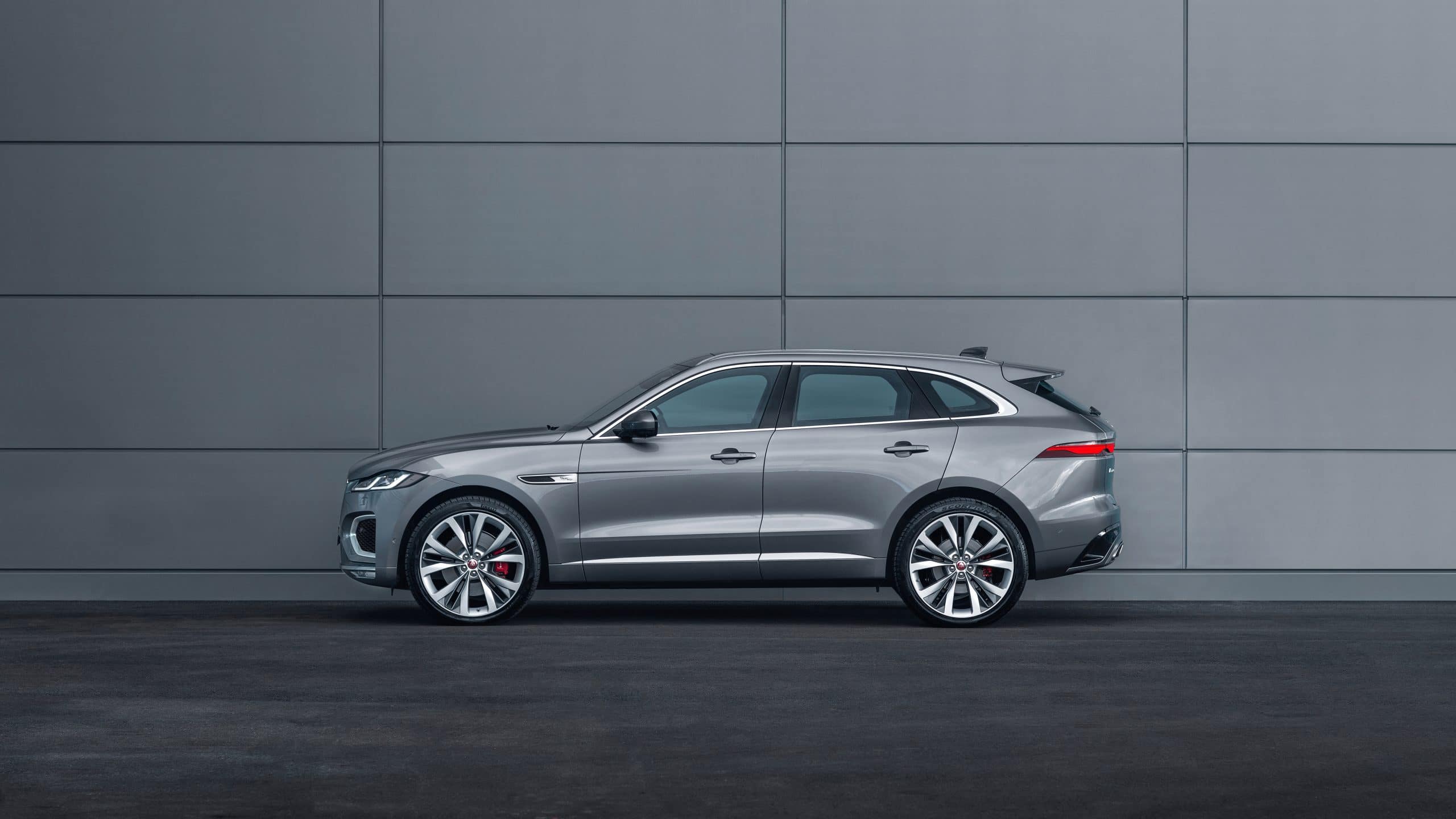 JAGUAR F-Pace 2.0L I4 T/C AWD Auto Portfolio 300PS
