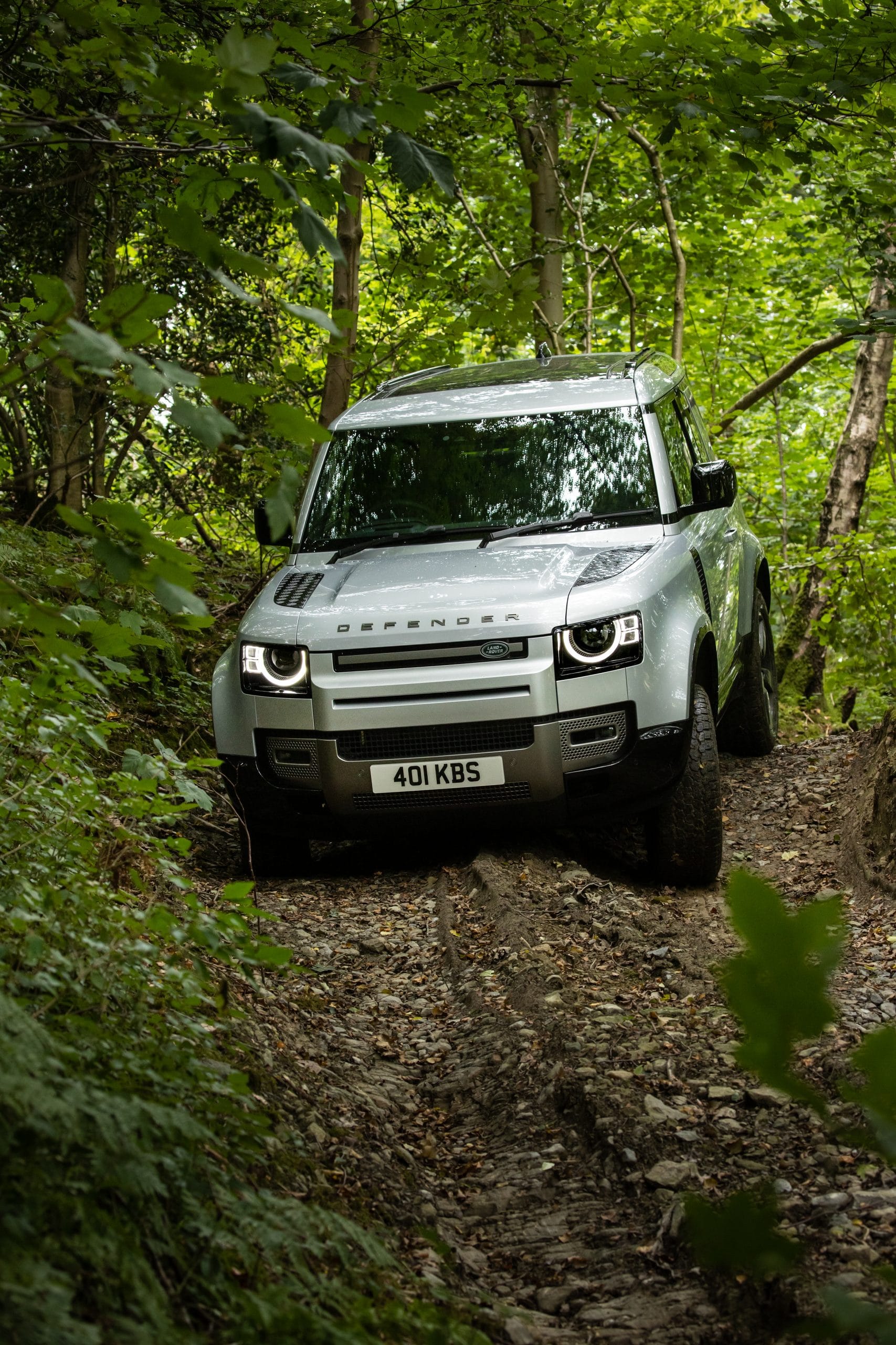 LAND ROVER Defender 110 2.0 AWD Auto 300PS