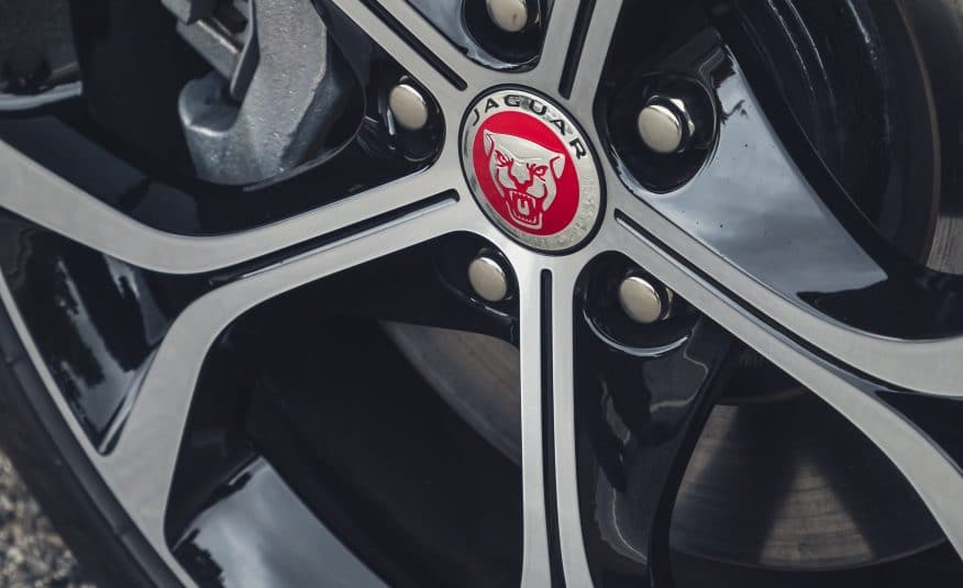 JAGUAR F-Type 2.0lP I4 300PS RWD Auto R-Dynamic Convertible