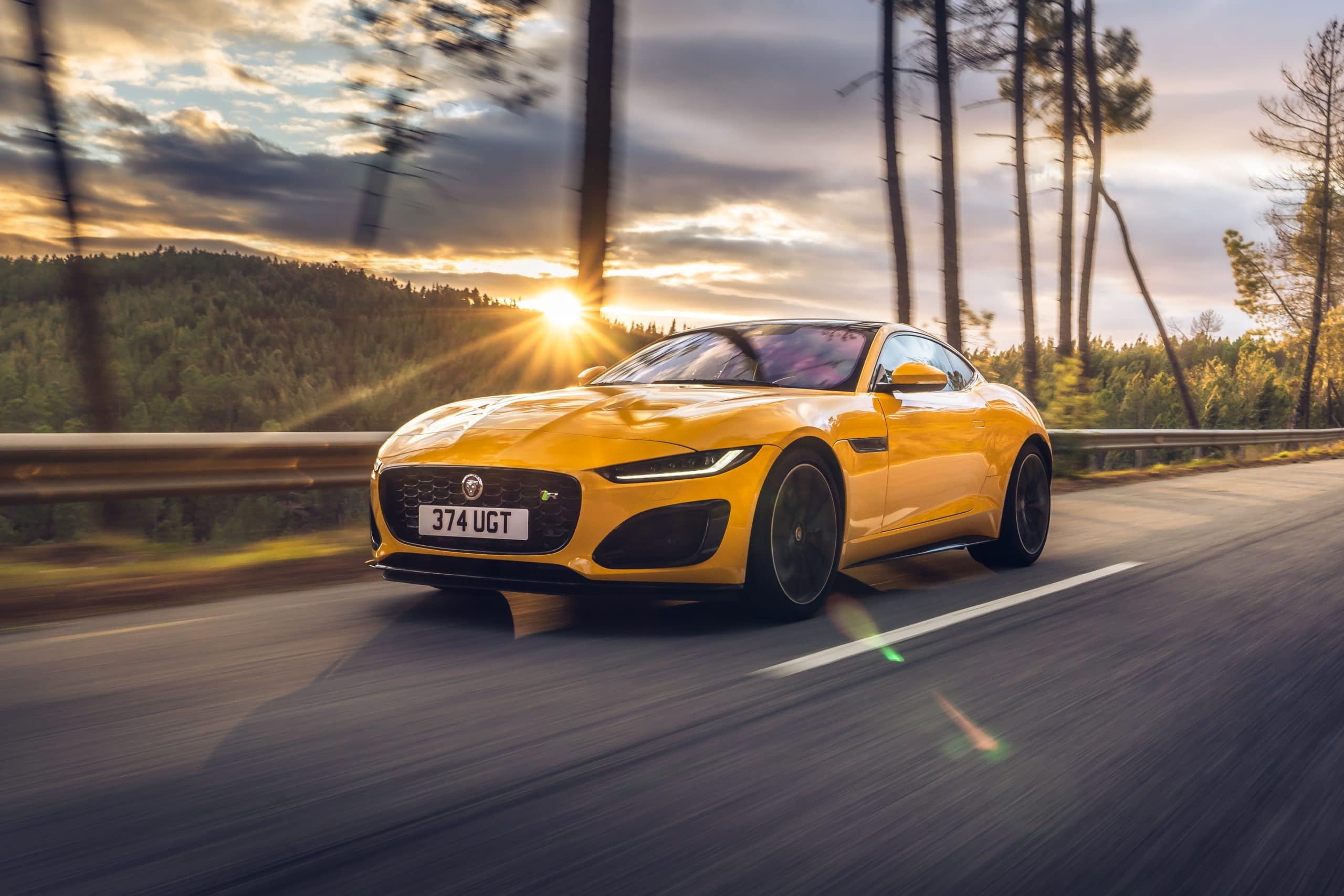 JAGUAR F-Type 3.0lt V6 S/C 340PS RWD Auto R-Dynamic
