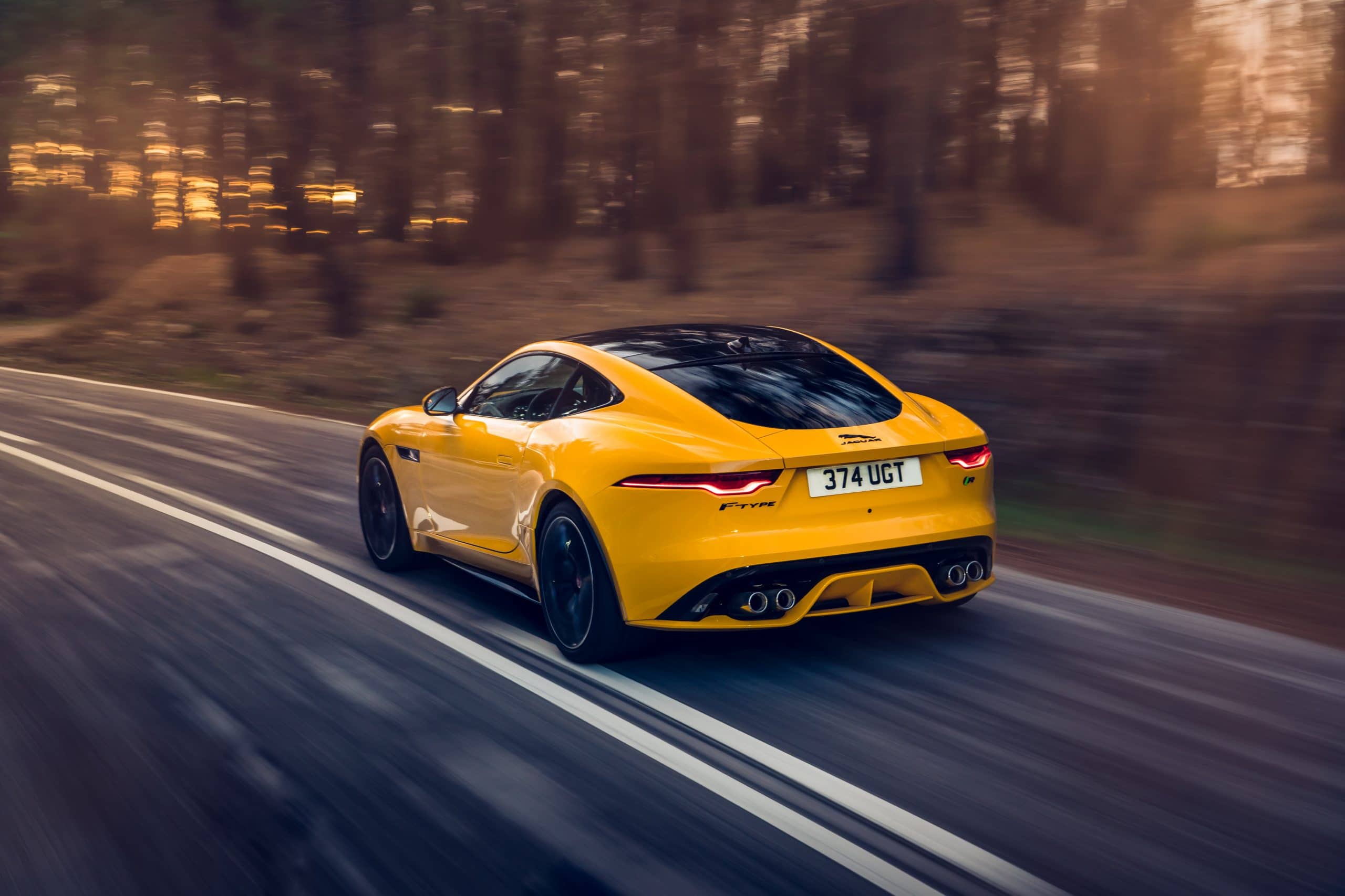 JAGUAR F-Type 3.0lt V6 S/C 340PS RWD Auto R-Dynamic