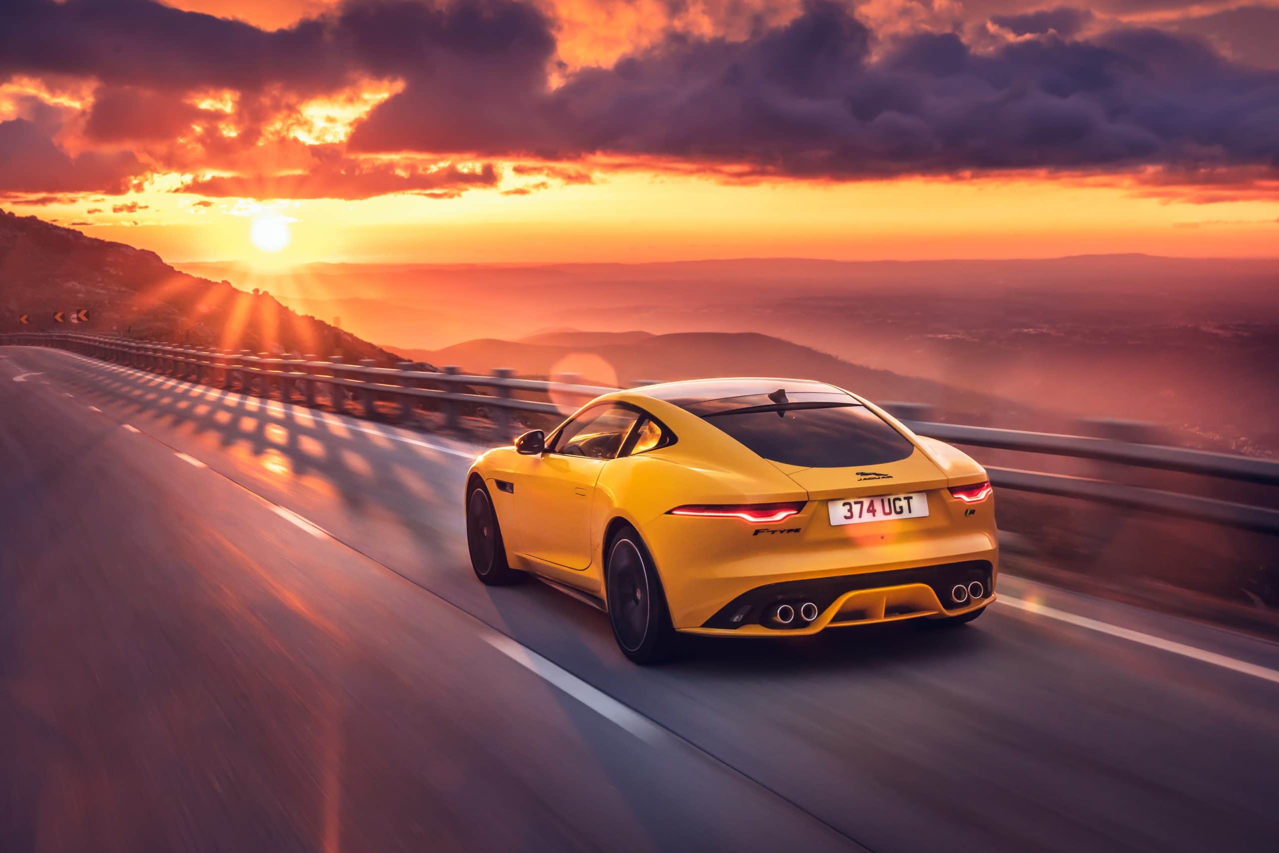 JAGUAR F-Type 3.0lt V6 S/C 340PS RWD Auto R-Dynamic