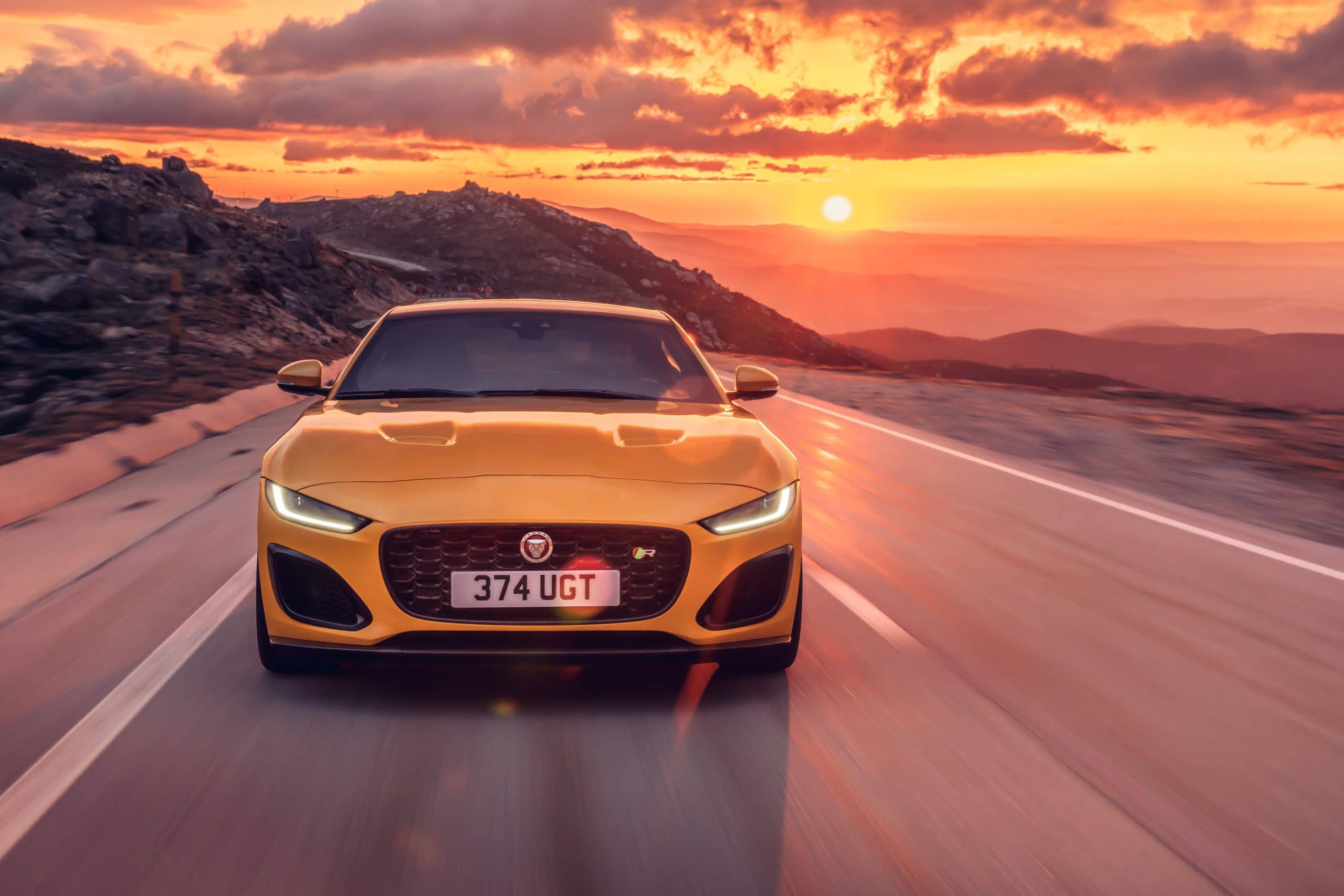 JAGUAR F-Type 3.0lt V6 S/C 340PS RWD Auto R-Dynamic