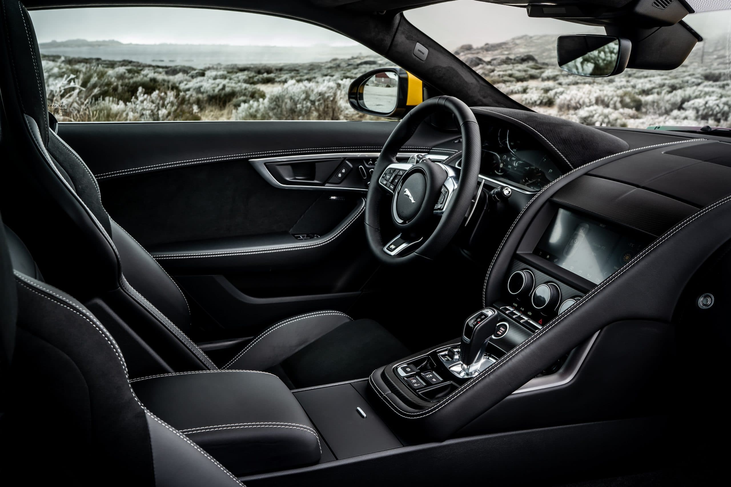 JAGUAR F-Type 3.0lt V6 S/C 340PS RWD Auto R-Dynamic