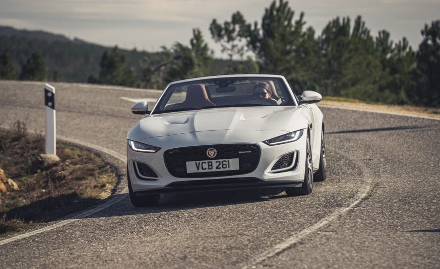JAGUAR F-Type 2.0lP I4 300PS RWD Auto R-Dynamic Convertible