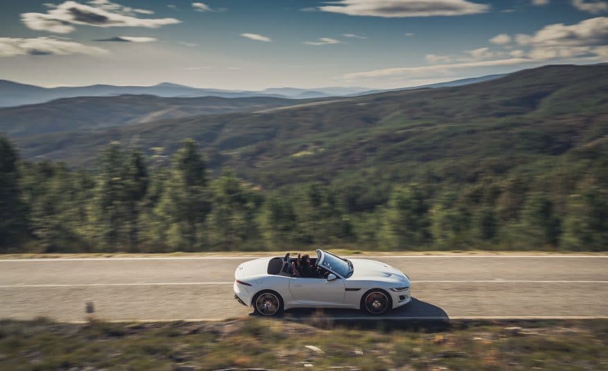 JAGUAR F-Type 2.0lP I4 300PS RWD Auto R-Dynamic Convertible