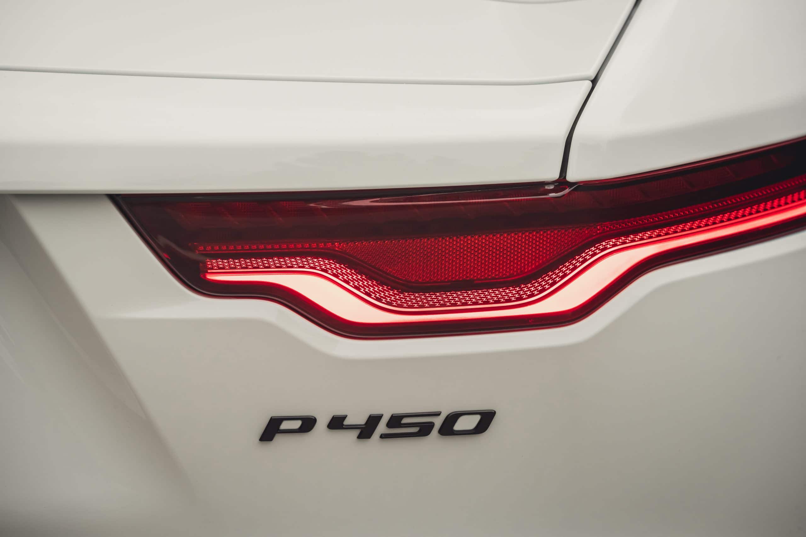 JAGUAR F-Type 2.0lP I4 300PS RWD Auto R-Dynamic Convertible