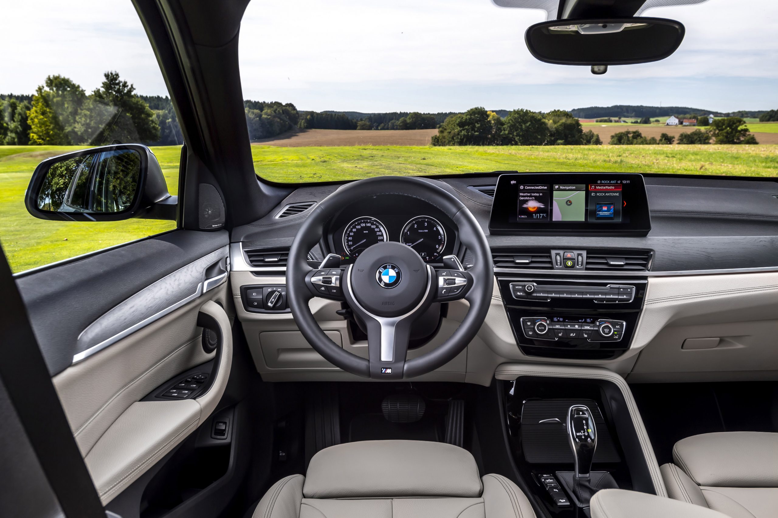 BMW X1 xDrive20i