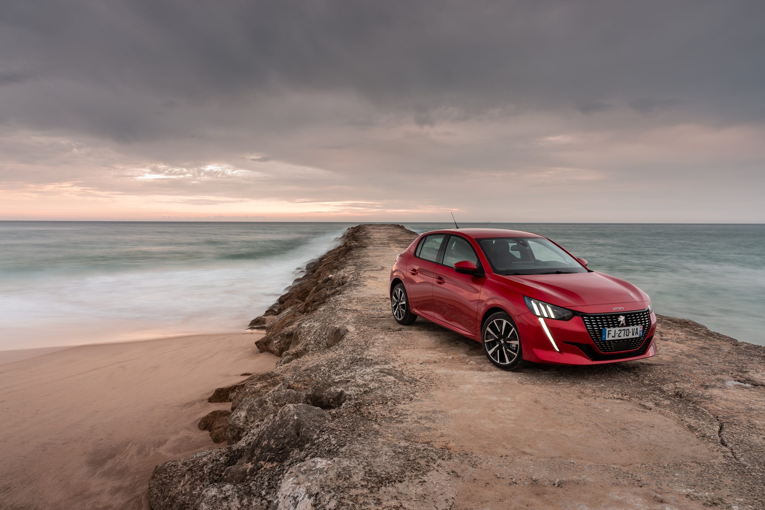PEUGEOT 208 1.2 PureTech 100 GT Line