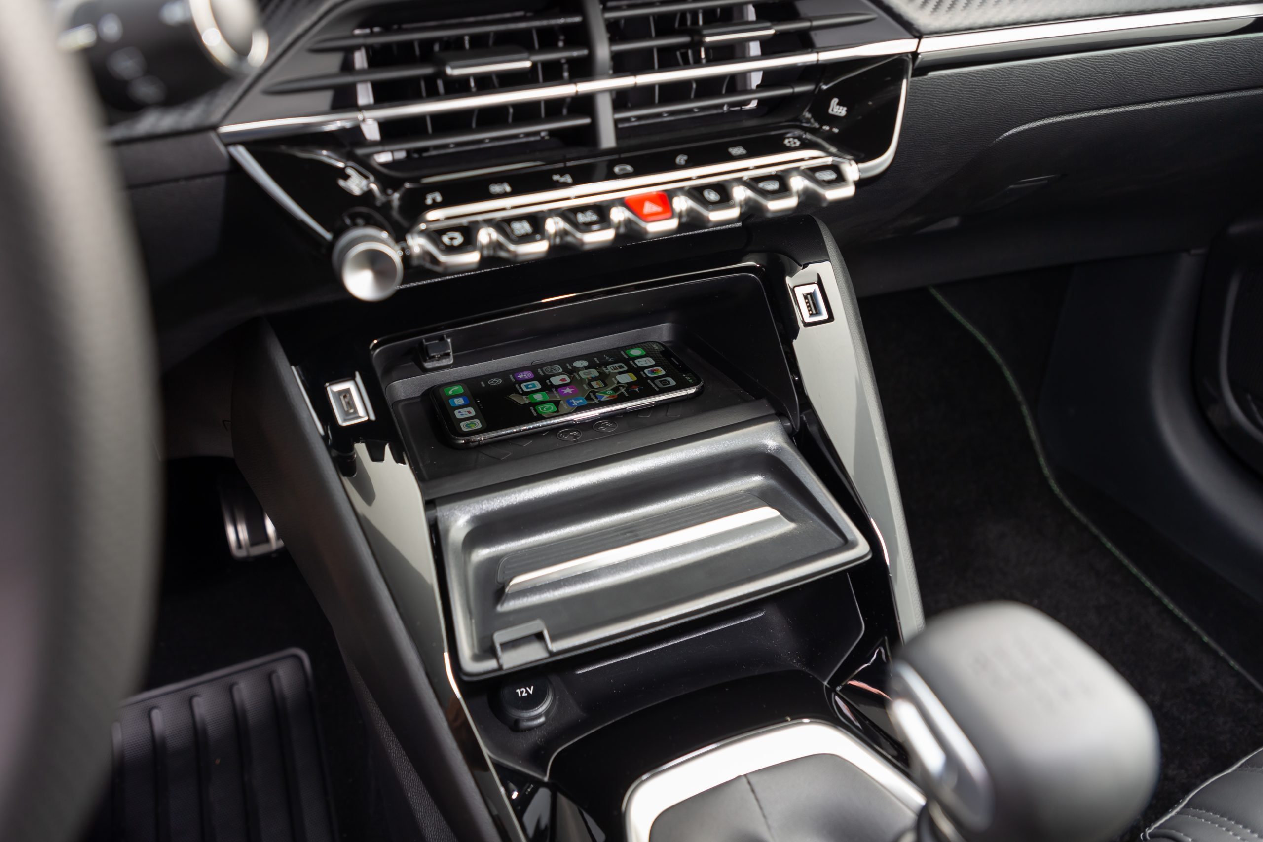 PEUGEOT 208 1.2 PureTech 100 GT Line