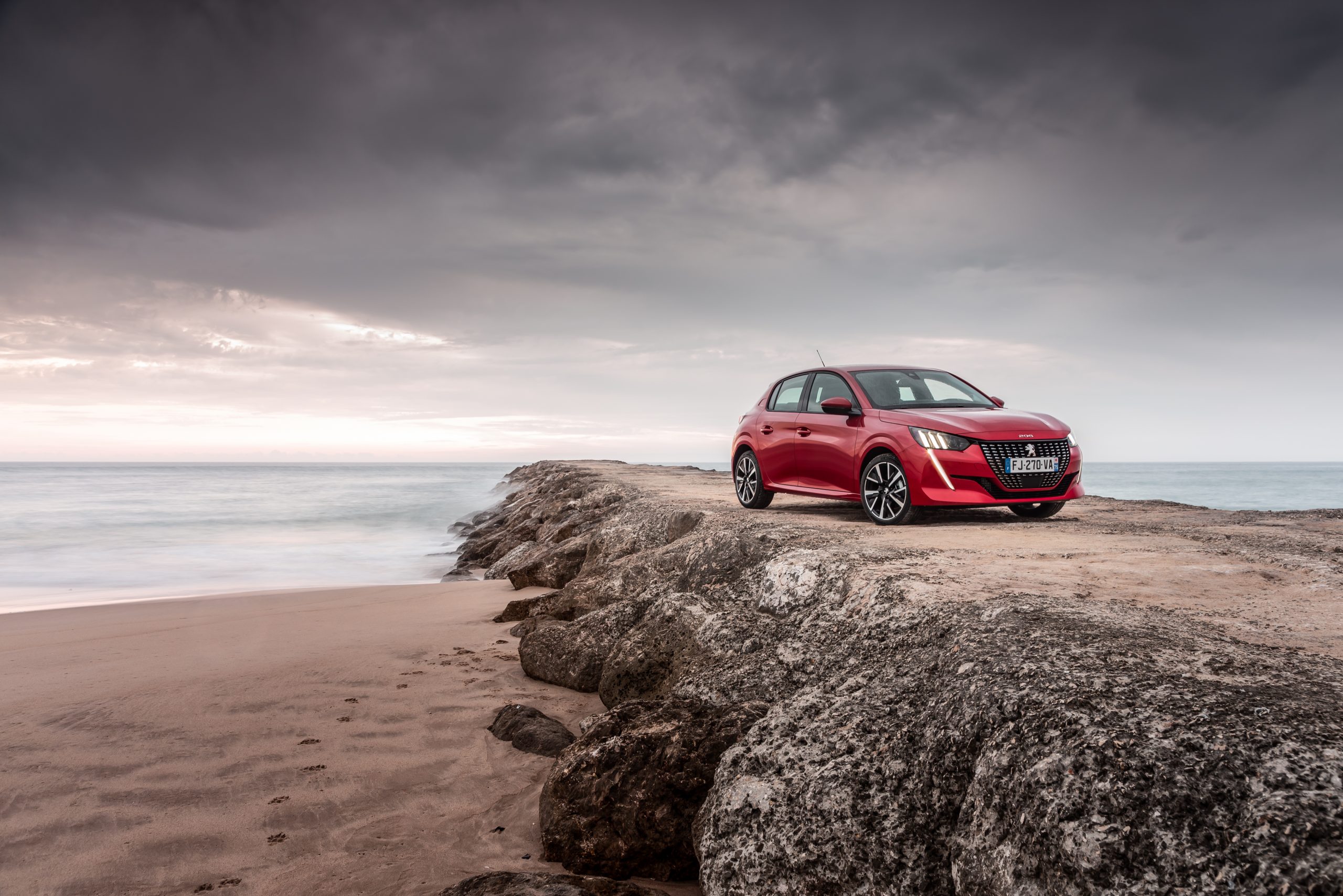 PEUGEOT 208 1.2 PureTech 100 GT Line