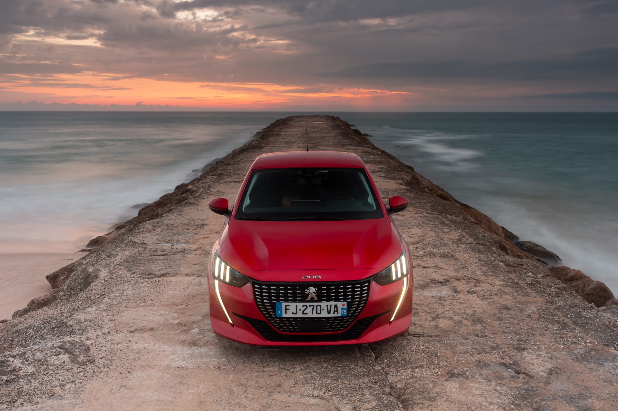 PEUGEOT 208 1.2 PureTech 100 GT Line