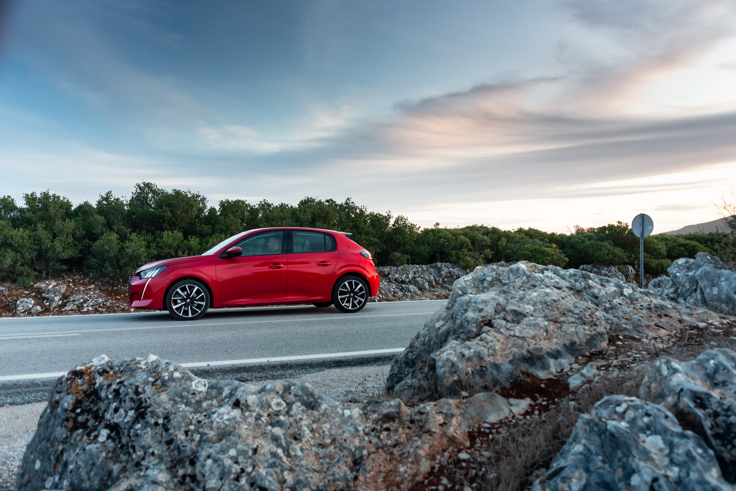 PEUGEOT 208 1.2 PureTech 100 GT Line