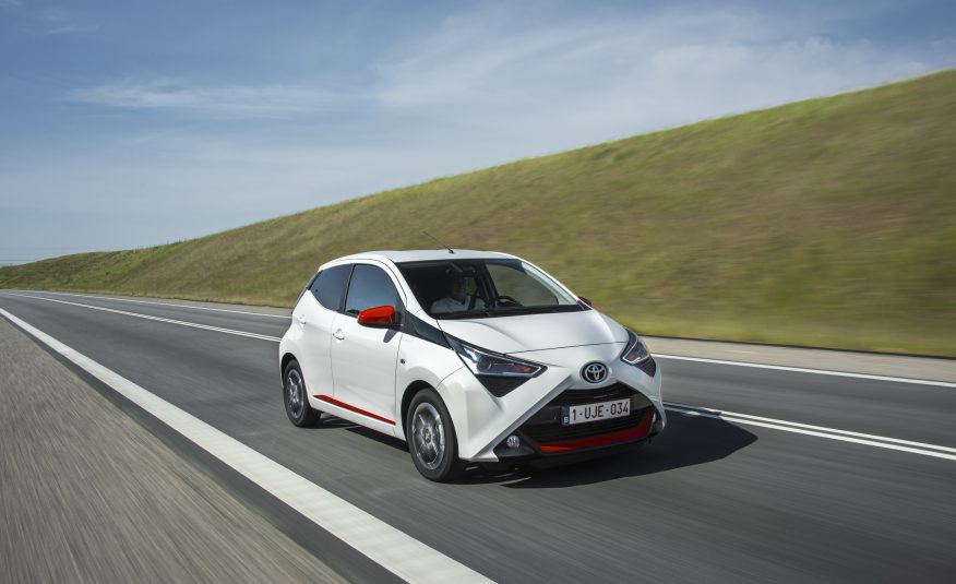 TOYOTA Aygo 1.0 x-Cool 5d