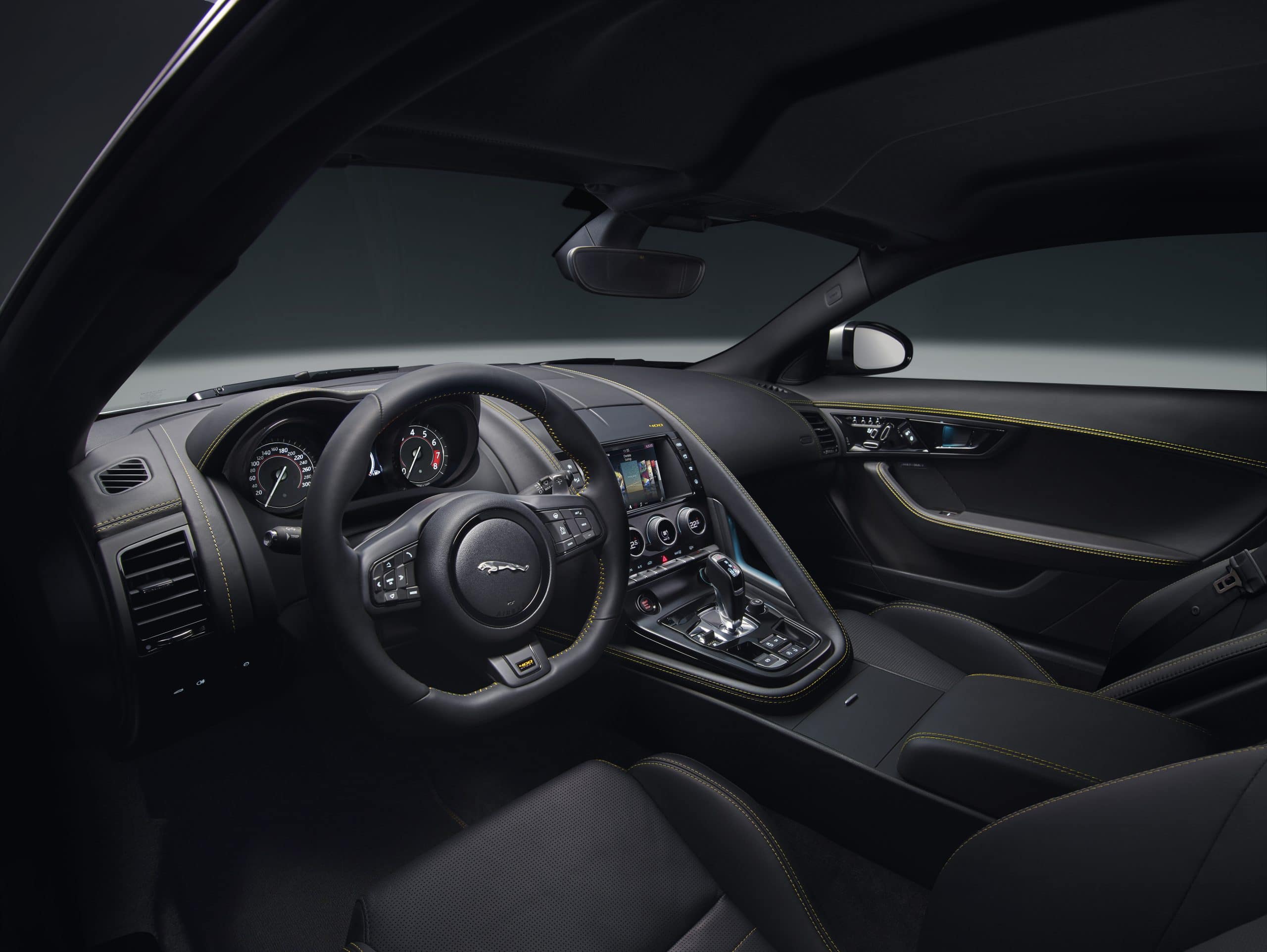 JAGUAR F-Type 3.0lt V6 S/C 340PS RWD Auto R-Dynamic