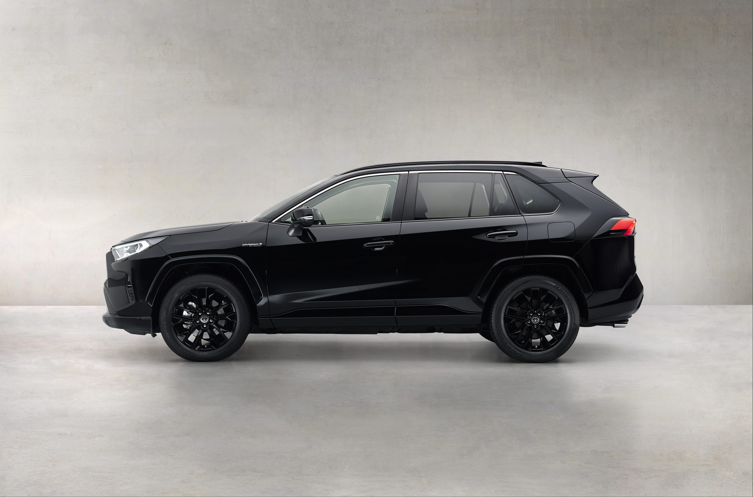 TOYOTA RAV4 2.5 HSD Active